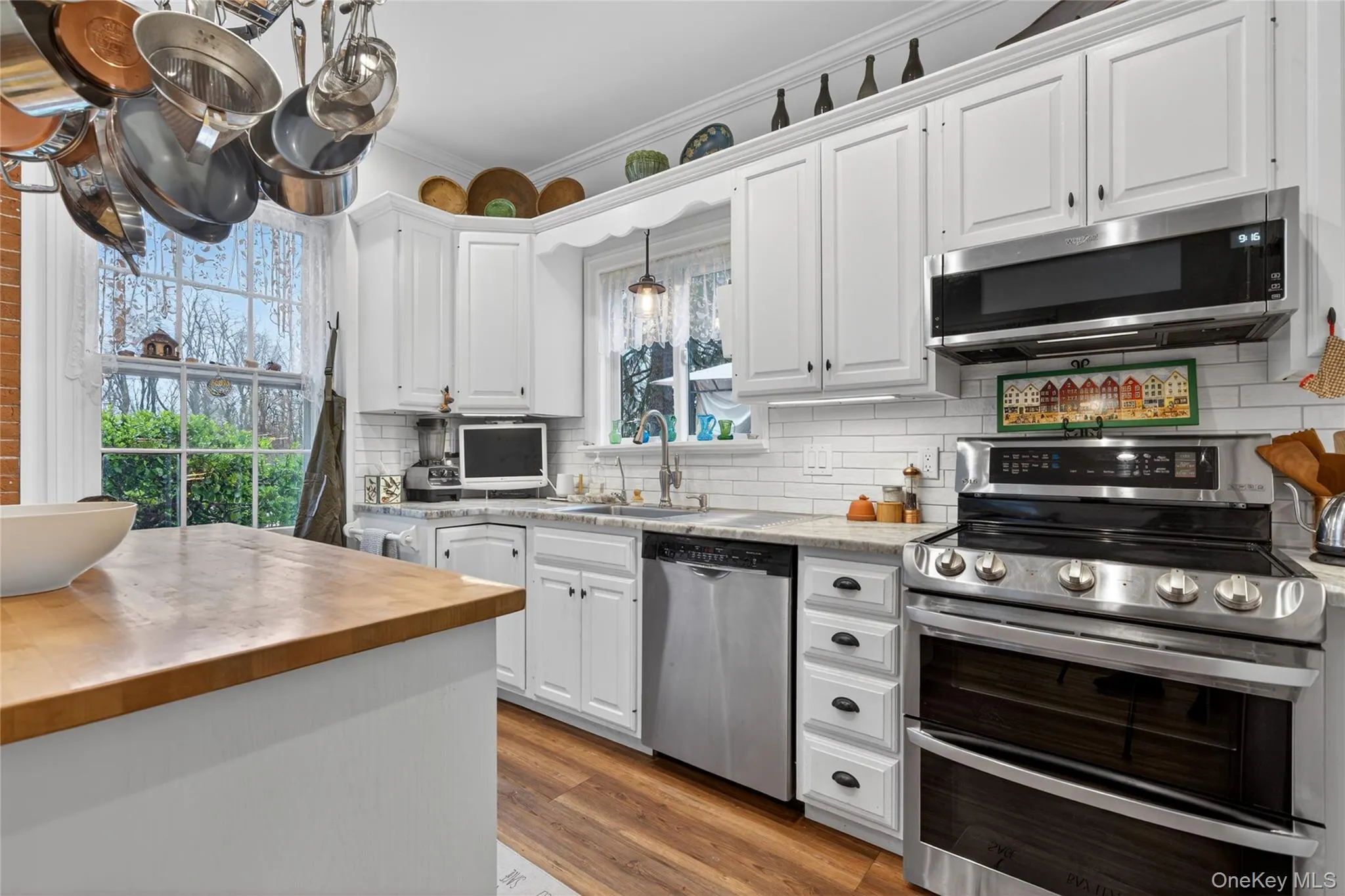 90 Quaker Avenue, Cornwall, NY, 4 Bedrooms Bedrooms, 12 Rooms Rooms,2 BathroomsBathrooms,Residential,For Rent,Quaker,0,1035944 90 Quaker Avenue, Cornwall, NY, 4 Bedrooms Bedrooms, 12 Rooms Rooms,2 BathroomsBathrooms,Residential,For Rent,Quaker,0,1035944