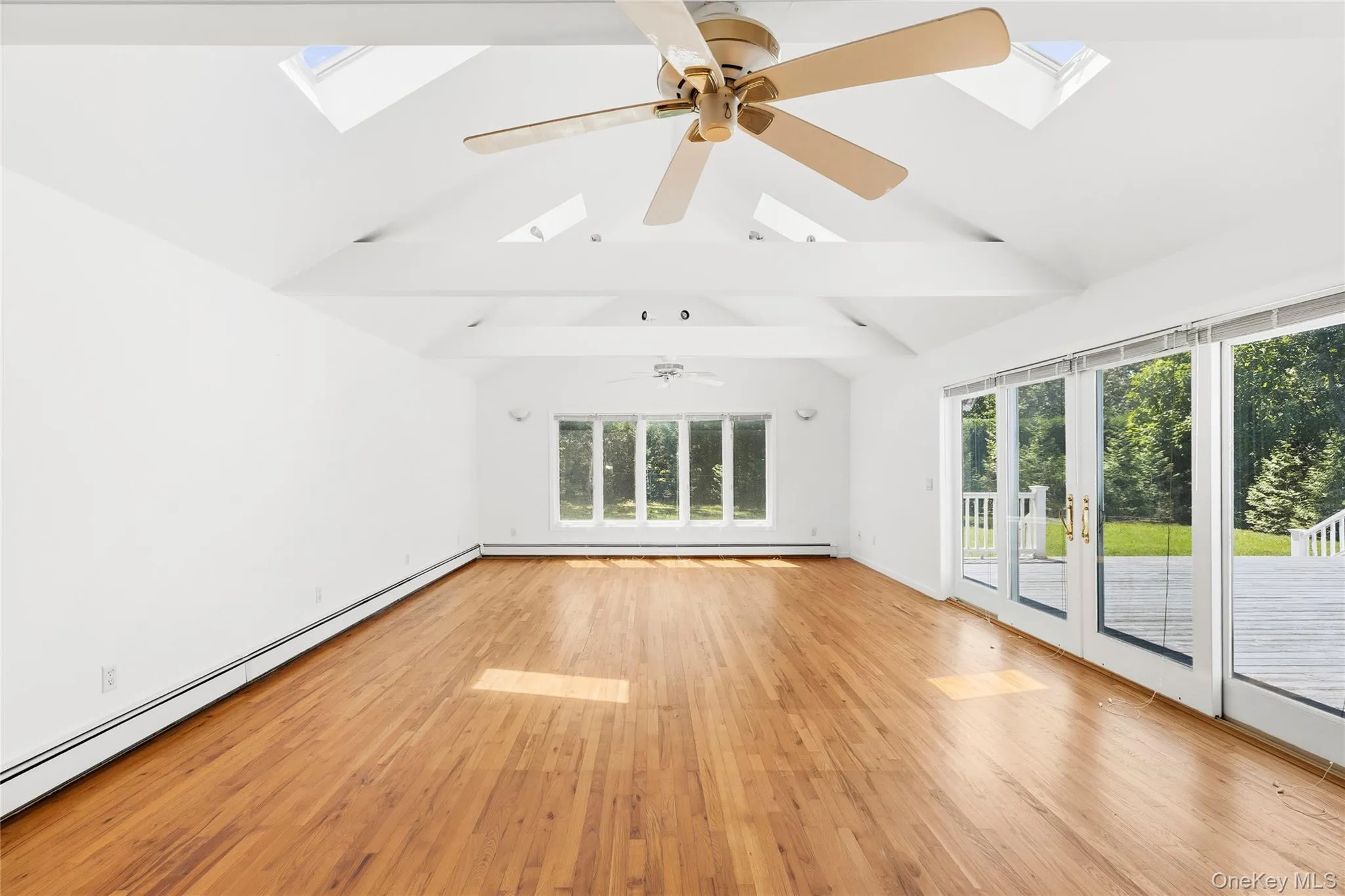 39 Sherwood Road, Southampton, NY, 4 Bedrooms Bedrooms, 11 Rooms Rooms,3 BathroomsBathrooms,Residential,For Rent,Sherwood,0,1035961 39 Sherwood Road, Southampton, NY, 4 Bedrooms Bedrooms, 11 Rooms Rooms,3 BathroomsBathrooms,Residential,For Rent,Sherwood,0,1035961