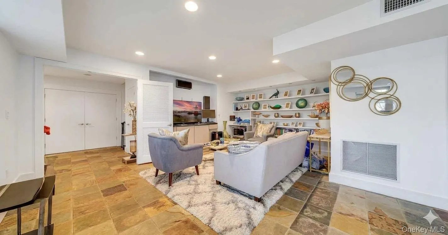 910 Route 9w, Orangetown, NY, 3 Bedrooms Bedrooms, 16 Rooms Rooms,2 BathroomsBathrooms,Residential,For Rent,Route 9w,0,1035965 910 Route 9w, Orangetown, NY, 3 Bedrooms Bedrooms, 16 Rooms Rooms,2 BathroomsBathrooms,Residential,For Rent,Route 9w,0,1035965