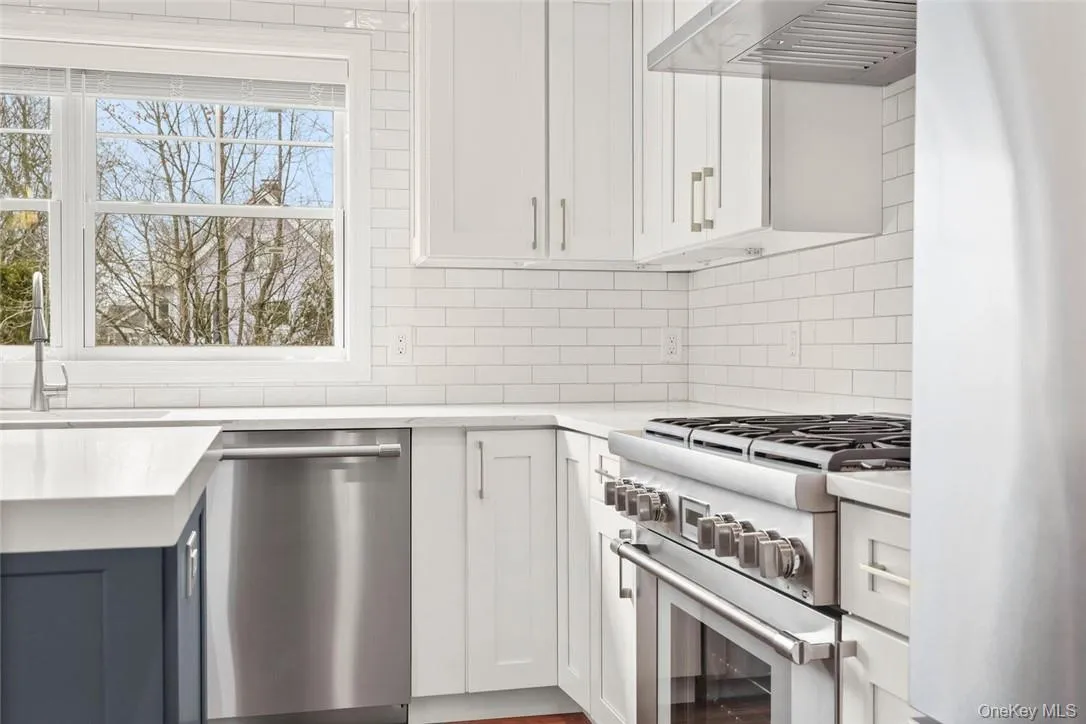 517 Walnut Street, Rye Town, NY, 3 Bedrooms Bedrooms, 5 Rooms Rooms,2 BathroomsBathrooms,Residential Lease,For Rent,Walnut,0,1035966 517 Walnut Street, Rye Town, NY, 3 Bedrooms Bedrooms, 5 Rooms Rooms,2 BathroomsBathrooms,Residential Lease,For Rent,Walnut,0,1035966