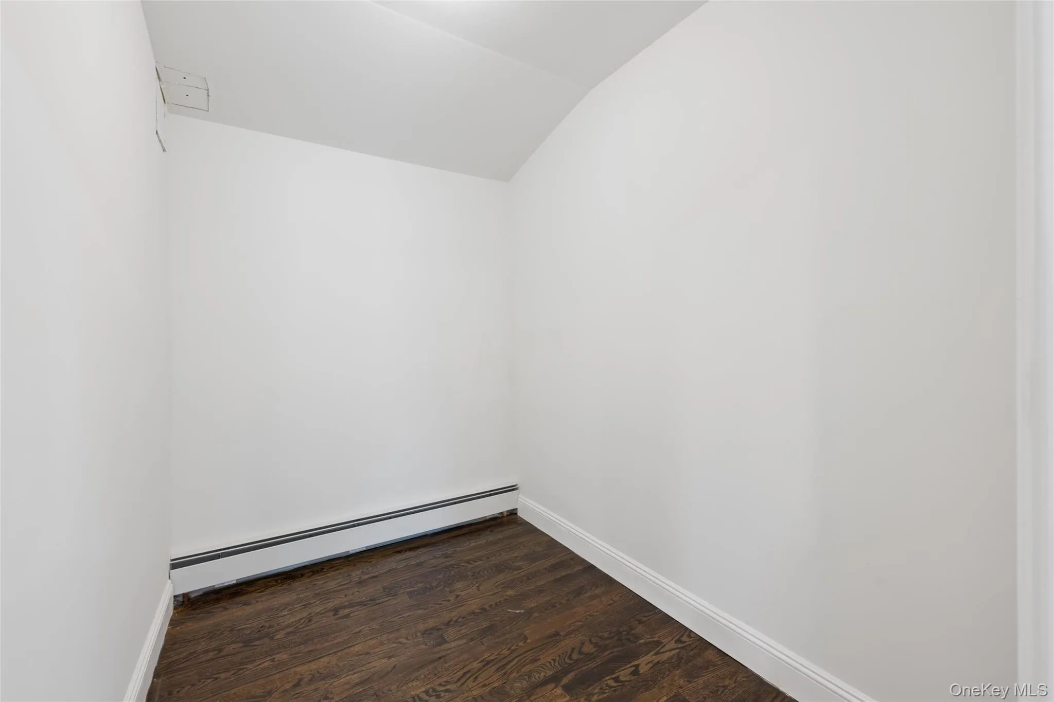1223 Udall Road, Islip, NY, 4 Bedrooms Bedrooms, 8 Rooms Rooms,3 BathroomsBathrooms,Residential,For Rent,Udall,0,1035969 1223 Udall Road, Islip, NY, 4 Bedrooms Bedrooms, 8 Rooms Rooms,3 BathroomsBathrooms,Residential,For Rent,Udall,0,1035969
