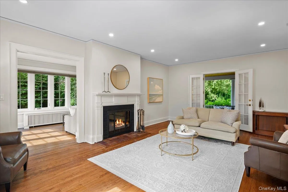 12 Linden Avenue, Mamaroneck, NY, 6 Bedrooms Bedrooms, 11 Rooms Rooms,3 BathroomsBathrooms,Residential,For Rent,Linden,0,1035974 12 Linden Avenue, Mamaroneck, NY, 6 Bedrooms Bedrooms, 11 Rooms Rooms,3 BathroomsBathrooms,Residential,For Rent,Linden,0,1035974