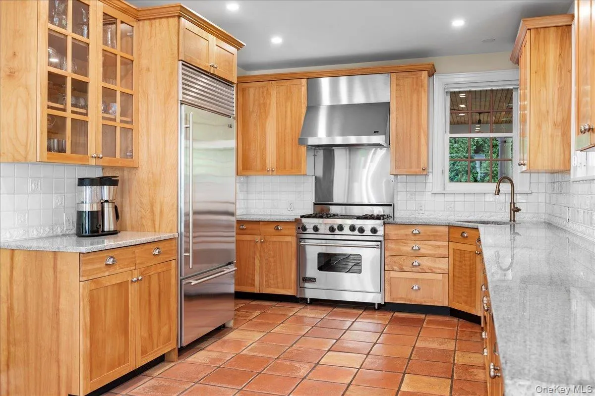12 Linden Avenue, Mamaroneck, NY, 6 Bedrooms Bedrooms, 11 Rooms Rooms,3 BathroomsBathrooms,Residential,For Rent,Linden,0,1035974 12 Linden Avenue, Mamaroneck, NY, 6 Bedrooms Bedrooms, 11 Rooms Rooms,3 BathroomsBathrooms,Residential,For Rent,Linden,0,1035974