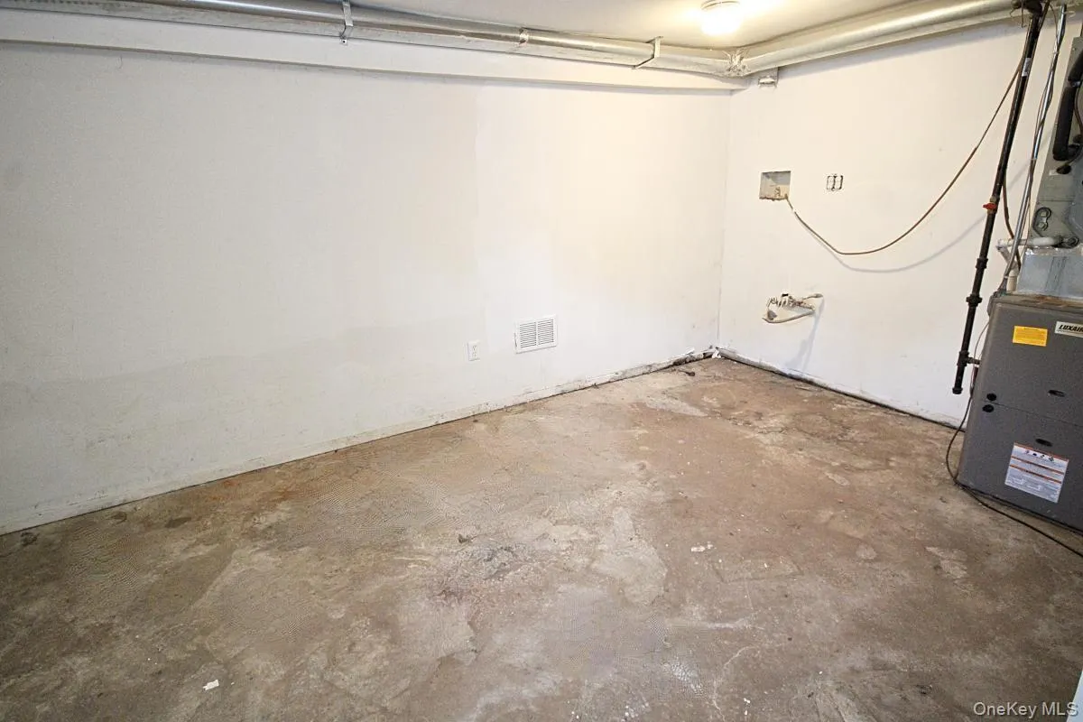 5 Abbey Road, New York, NY, 3 Bedrooms Bedrooms, 6 Rooms Rooms,1 BathroomBathrooms,Residential,For Rent,Abbey,0,1035975 5 Abbey Road, New York, NY, 3 Bedrooms Bedrooms, 6 Rooms Rooms,1 BathroomBathrooms,Residential,For Rent,Abbey,0,1035975