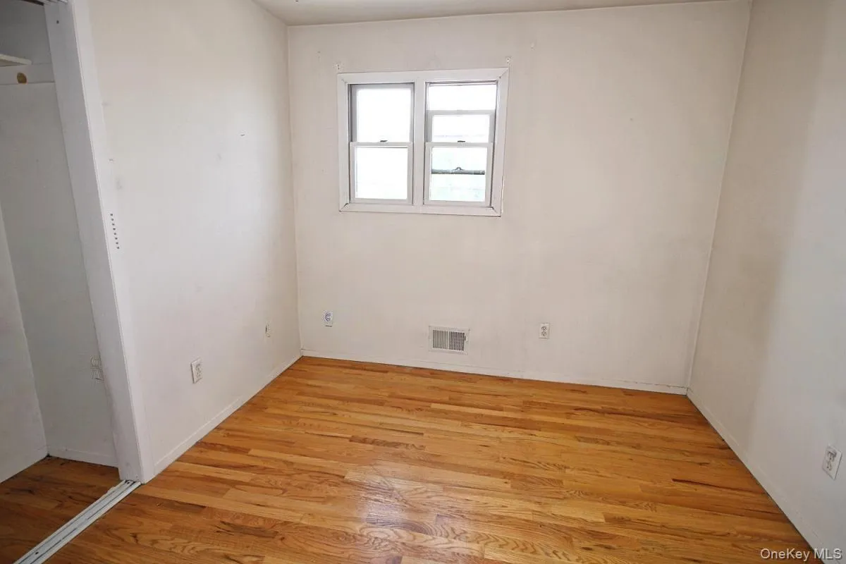 5 Abbey Road, New York, NY, 3 Bedrooms Bedrooms, 6 Rooms Rooms,1 BathroomBathrooms,Residential,For Rent,Abbey,0,1035975 5 Abbey Road, New York, NY, 3 Bedrooms Bedrooms, 6 Rooms Rooms,1 BathroomBathrooms,Residential,For Rent,Abbey,0,1035975