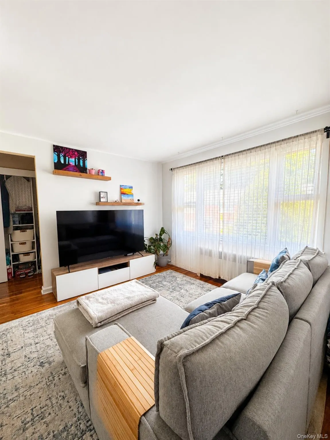 43 1/2 Carpenter Avenue, Mount Kisco, NY, 1 Bedroom Bedrooms, 4 Rooms Rooms,1 BathroomBathrooms,Residential Lease,For Rent,Carpenter,0,1035976 43 1/2 Carpenter Avenue, Mount Kisco, NY, 1 Bedroom Bedrooms, 4 Rooms Rooms,1 BathroomBathrooms,Residential Lease,For Rent,Carpenter,0,1035976