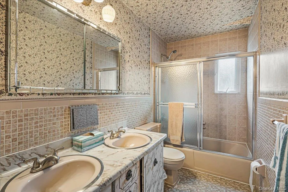 156-14 14th Avenue, New York, NY, 5 Bedrooms Bedrooms, 10 Rooms Rooms,3 BathroomsBathrooms,Residential,For Rent,14th,0,1035982 156-14 14th Avenue, New York, NY, 5 Bedrooms Bedrooms, 10 Rooms Rooms,3 BathroomsBathrooms,Residential,For Rent,14th,0,1035982