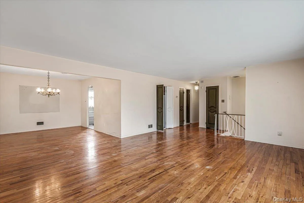 156-14 14th Avenue, New York, NY, 5 Bedrooms Bedrooms, 10 Rooms Rooms,3 BathroomsBathrooms,Residential,For Rent,14th,0,1035982 156-14 14th Avenue, New York, NY, 5 Bedrooms Bedrooms, 10 Rooms Rooms,3 BathroomsBathrooms,Residential,For Rent,14th,0,1035982