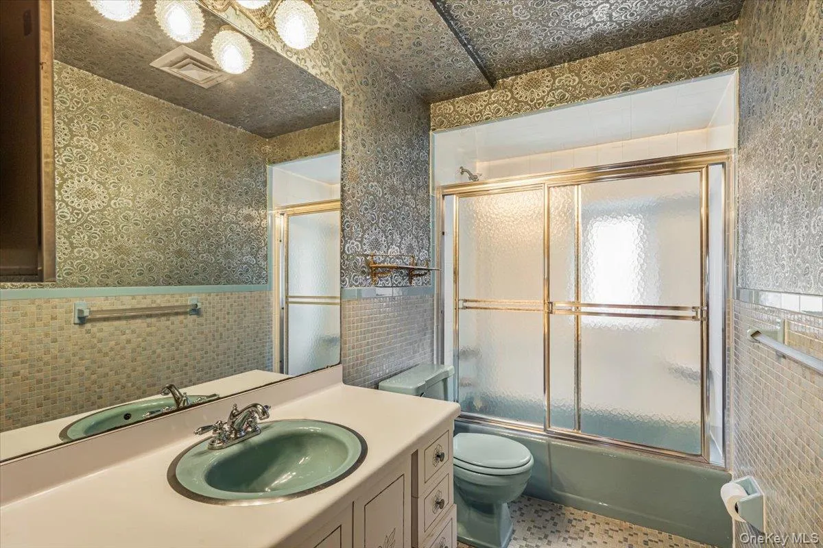 156-14 14th Avenue, New York, NY, 5 Bedrooms Bedrooms, 10 Rooms Rooms,3 BathroomsBathrooms,Residential,For Rent,14th,0,1035982 156-14 14th Avenue, New York, NY, 5 Bedrooms Bedrooms, 10 Rooms Rooms,3 BathroomsBathrooms,Residential,For Rent,14th,0,1035982