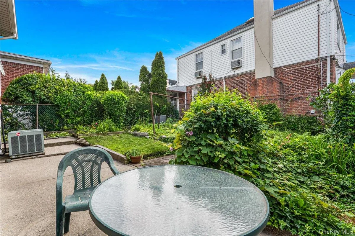 156-14 14th Avenue, New York, NY, 5 Bedrooms Bedrooms, 10 Rooms Rooms,3 BathroomsBathrooms,Residential,For Rent,14th,0,1035982 156-14 14th Avenue, New York, NY, 5 Bedrooms Bedrooms, 10 Rooms Rooms,3 BathroomsBathrooms,Residential,For Rent,14th,0,1035982