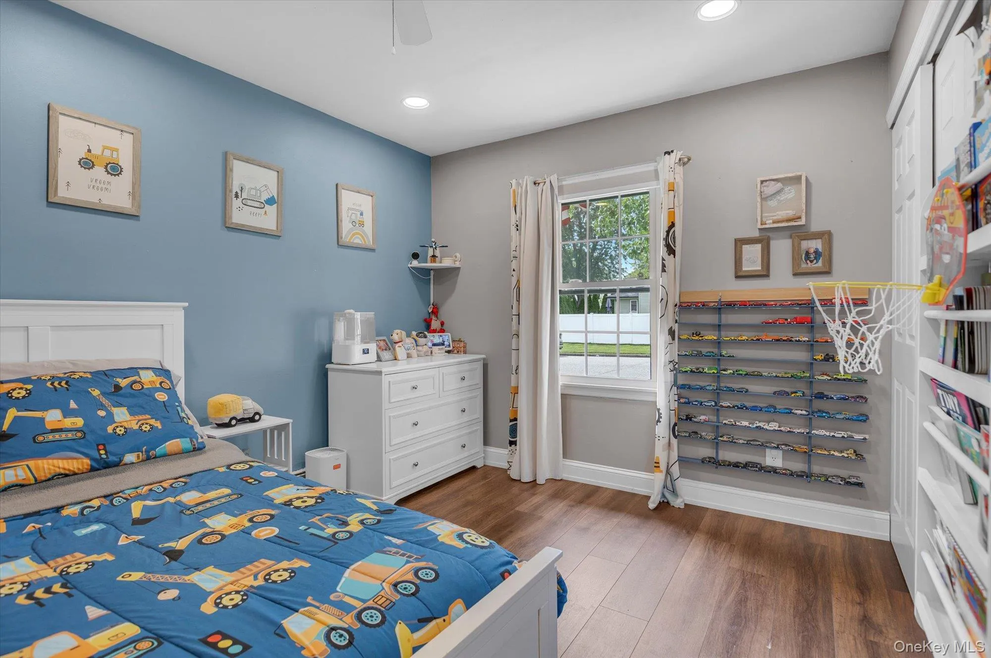 92 Sequoia Way, Islip, NY, 4 Bedrooms Bedrooms, 9 Rooms Rooms,2 BathroomsBathrooms,Residential,For Rent,Sequoia,0,1035983 92 Sequoia Way, Islip, NY, 4 Bedrooms Bedrooms, 9 Rooms Rooms,2 BathroomsBathrooms,Residential,For Rent,Sequoia,0,1035983