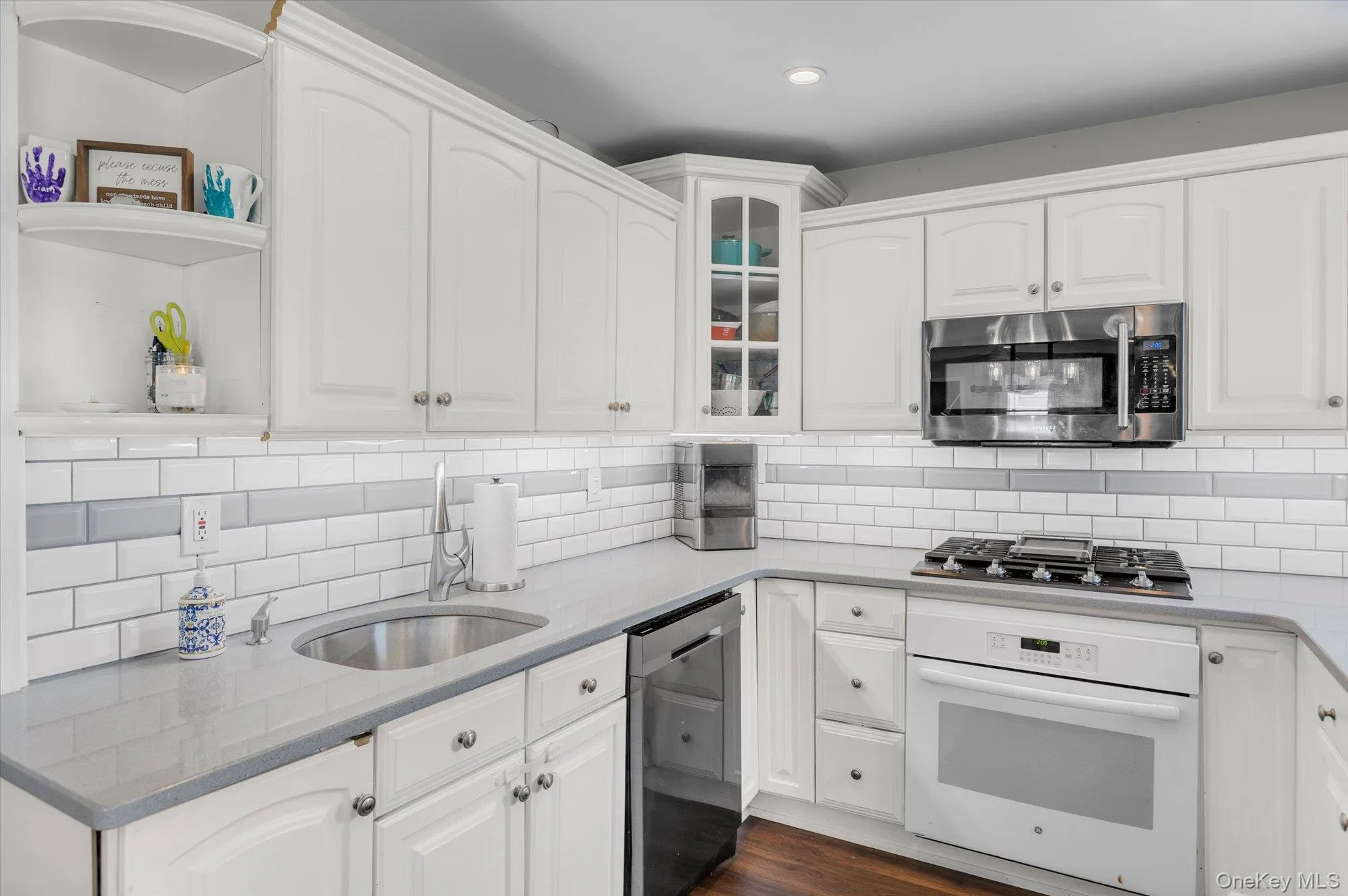 92 Sequoia Way, Islip, NY, 4 Bedrooms Bedrooms, 9 Rooms Rooms,2 BathroomsBathrooms,Residential,For Rent,Sequoia,0,1035983 92 Sequoia Way, Islip, NY, 4 Bedrooms Bedrooms, 9 Rooms Rooms,2 BathroomsBathrooms,Residential,For Rent,Sequoia,0,1035983