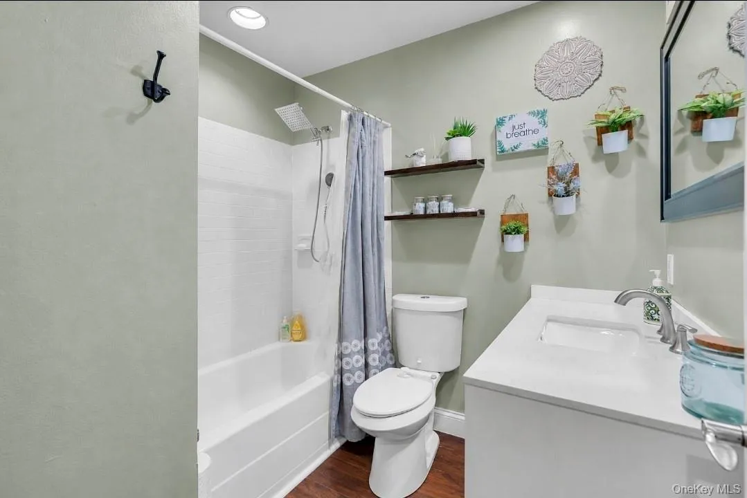 92 Sequoia Way, Islip, NY, 4 Bedrooms Bedrooms, 9 Rooms Rooms,2 BathroomsBathrooms,Residential,For Rent,Sequoia,0,1035983 92 Sequoia Way, Islip, NY, 4 Bedrooms Bedrooms, 9 Rooms Rooms,2 BathroomsBathrooms,Residential,For Rent,Sequoia,0,1035983