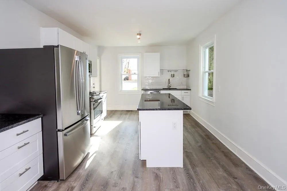 10 Ohio Avenue, North Hempstead, NY, 3 Bedrooms Bedrooms, 6 Rooms Rooms,1 BathroomBathrooms,Residential Lease,For Rent,Ohio,0,1035986 10 Ohio Avenue, North Hempstead, NY, 3 Bedrooms Bedrooms, 6 Rooms Rooms,1 BathroomBathrooms,Residential Lease,For Rent,Ohio,0,1035986