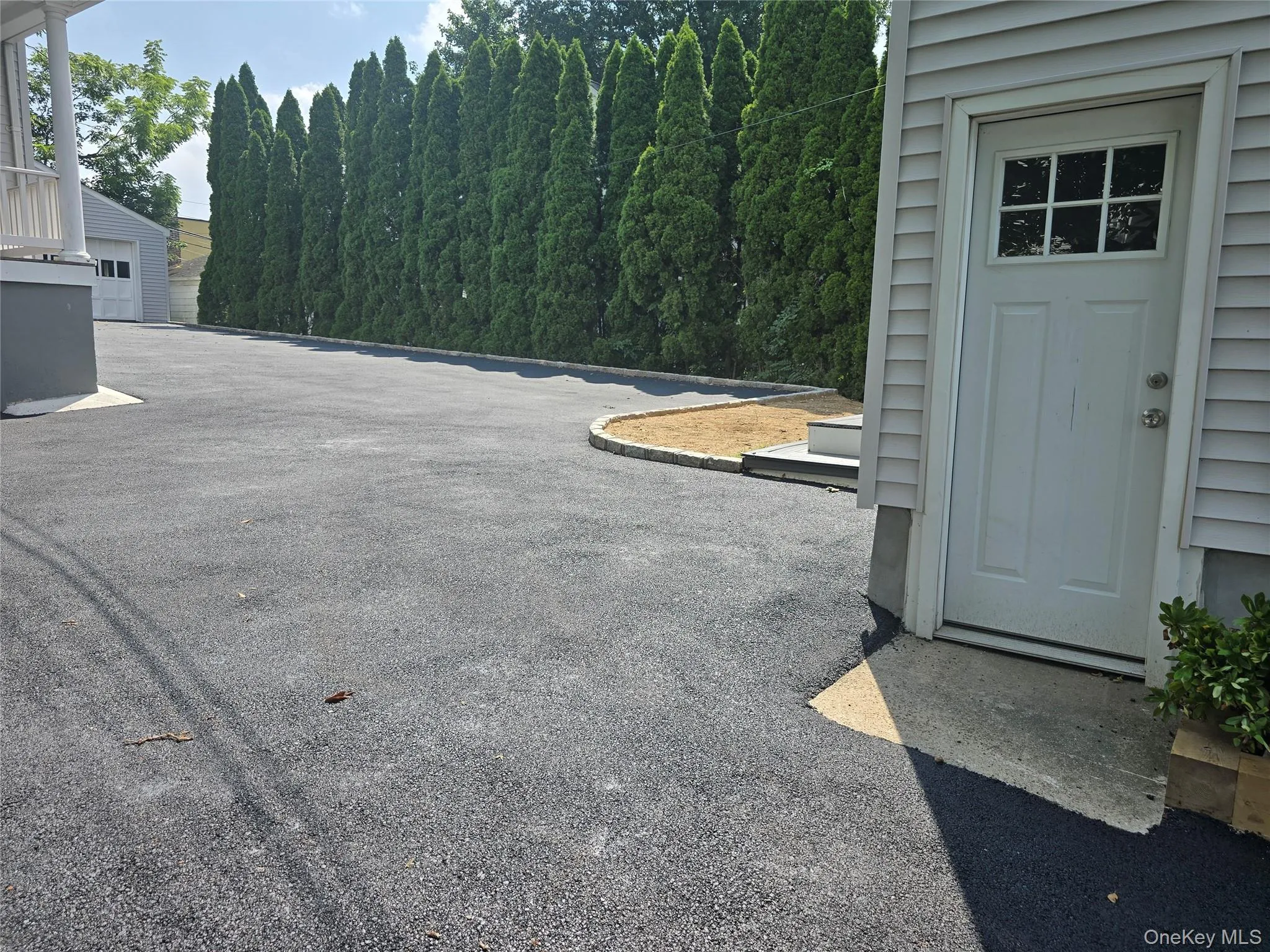 10 Ohio Avenue, North Hempstead, NY, 3 Bedrooms Bedrooms, 6 Rooms Rooms,1 BathroomBathrooms,Residential Lease,For Rent,Ohio,0,1035986 10 Ohio Avenue, North Hempstead, NY, 3 Bedrooms Bedrooms, 6 Rooms Rooms,1 BathroomBathrooms,Residential Lease,For Rent,Ohio,0,1035986
