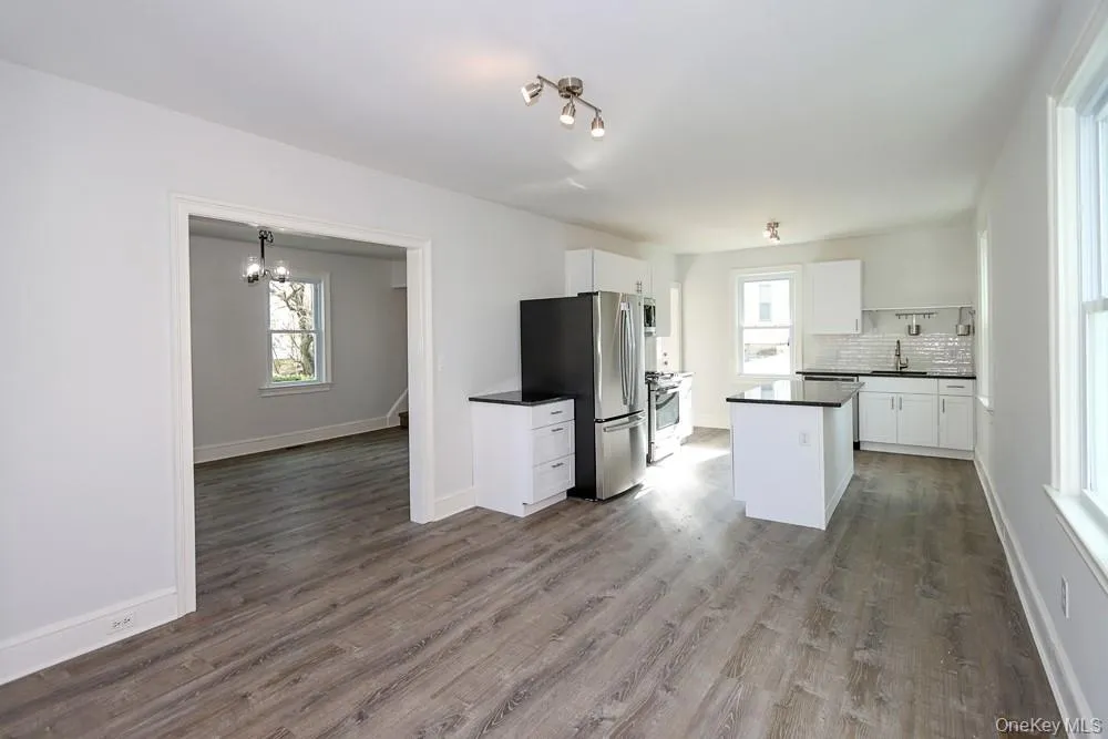 10 Ohio Avenue, North Hempstead, NY, 3 Bedrooms Bedrooms, 6 Rooms Rooms,1 BathroomBathrooms,Residential Lease,For Rent,Ohio,0,1035986 10 Ohio Avenue, North Hempstead, NY, 3 Bedrooms Bedrooms, 6 Rooms Rooms,1 BathroomBathrooms,Residential Lease,For Rent,Ohio,0,1035986