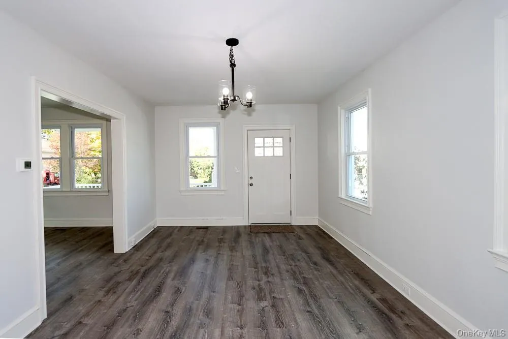10 Ohio Avenue, North Hempstead, NY, 3 Bedrooms Bedrooms, 6 Rooms Rooms,1 BathroomBathrooms,Residential Lease,For Rent,Ohio,0,1035986 10 Ohio Avenue, North Hempstead, NY, 3 Bedrooms Bedrooms, 6 Rooms Rooms,1 BathroomBathrooms,Residential Lease,For Rent,Ohio,0,1035986