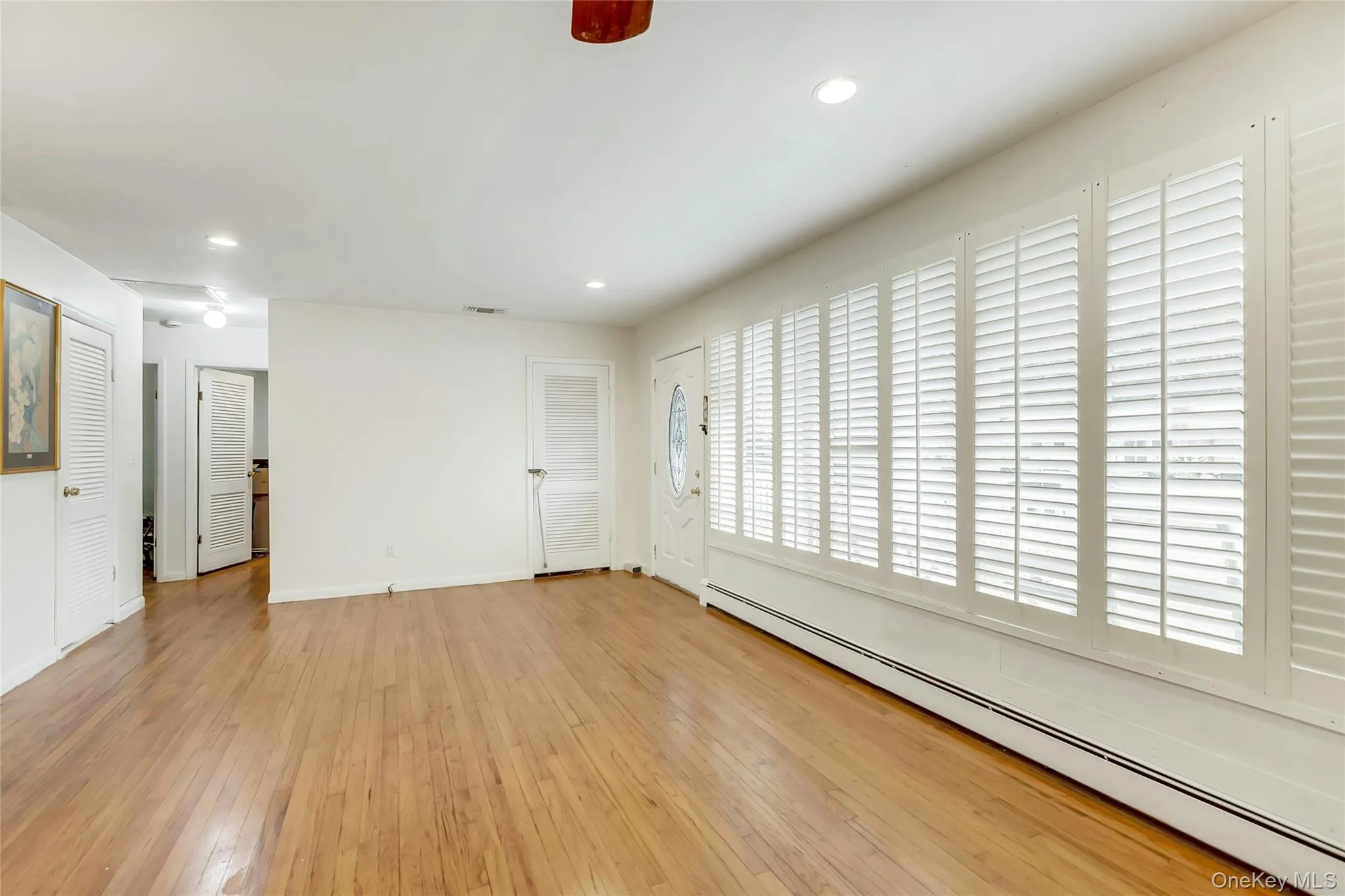 170 Division Avenue, Brookhaven, NY, 2 Bedrooms Bedrooms, 6 Rooms Rooms,1 BathroomBathrooms,Residential,For Rent,Division,0,1035989 170 Division Avenue, Brookhaven, NY, 2 Bedrooms Bedrooms, 6 Rooms Rooms,1 BathroomBathrooms,Residential,For Rent,Division,0,1035989