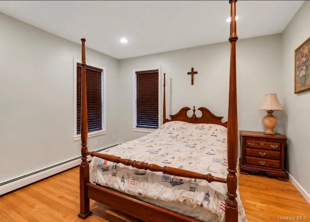 170 Division Avenue, Brookhaven, NY, 2 Bedrooms Bedrooms, 6 Rooms Rooms,1 BathroomBathrooms,Residential,For Rent,Division,0,1035989 170 Division Avenue, Brookhaven, NY, 2 Bedrooms Bedrooms, 6 Rooms Rooms,1 BathroomBathrooms,Residential,For Rent,Division,0,1035989