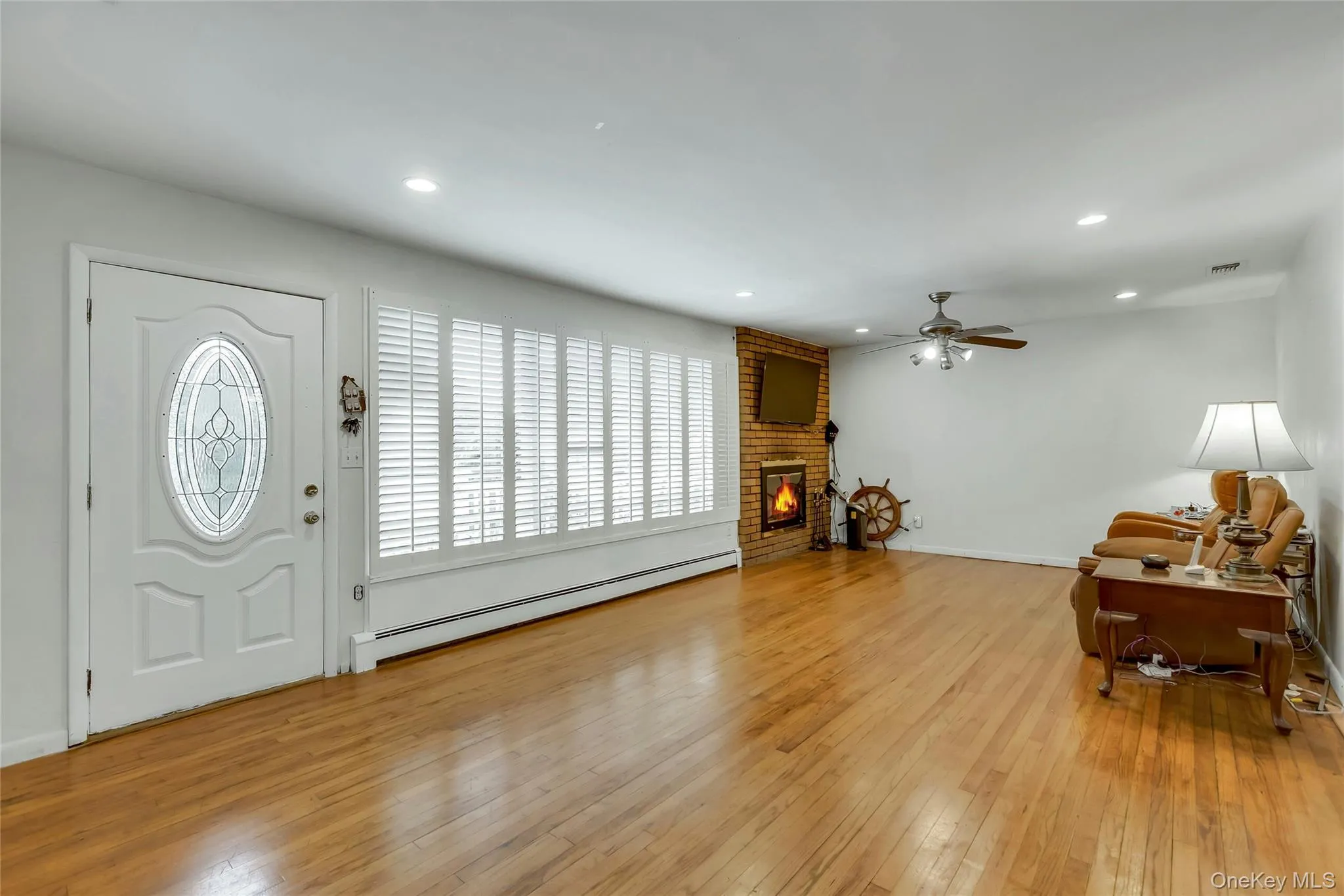 170 Division Avenue, Brookhaven, NY, 2 Bedrooms Bedrooms, 6 Rooms Rooms,1 BathroomBathrooms,Residential,For Rent,Division,0,1035989 170 Division Avenue, Brookhaven, NY, 2 Bedrooms Bedrooms, 6 Rooms Rooms,1 BathroomBathrooms,Residential,For Rent,Division,0,1035989