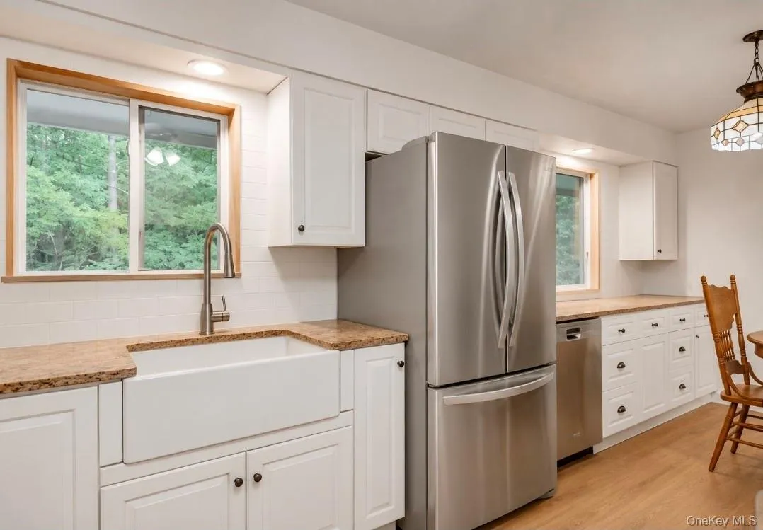170 Division Avenue, Brookhaven, NY, 2 Bedrooms Bedrooms, 6 Rooms Rooms,1 BathroomBathrooms,Residential,For Rent,Division,0,1035989 170 Division Avenue, Brookhaven, NY, 2 Bedrooms Bedrooms, 6 Rooms Rooms,1 BathroomBathrooms,Residential,For Rent,Division,0,1035989