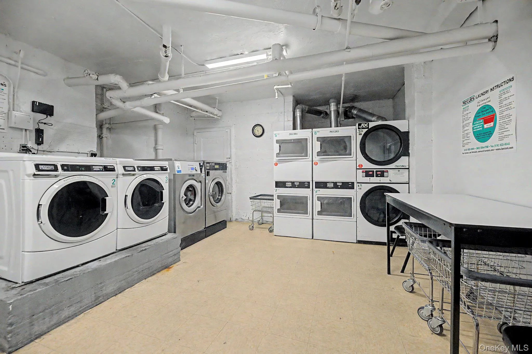2160 Bronx Park, New York, NY, 4 Rooms Rooms,1 BathroomBathrooms,Residential,For Rent,Bronx,0,1035990 2160 Bronx Park, New York, NY, 4 Rooms Rooms,1 BathroomBathrooms,Residential,For Rent,Bronx,0,1035990