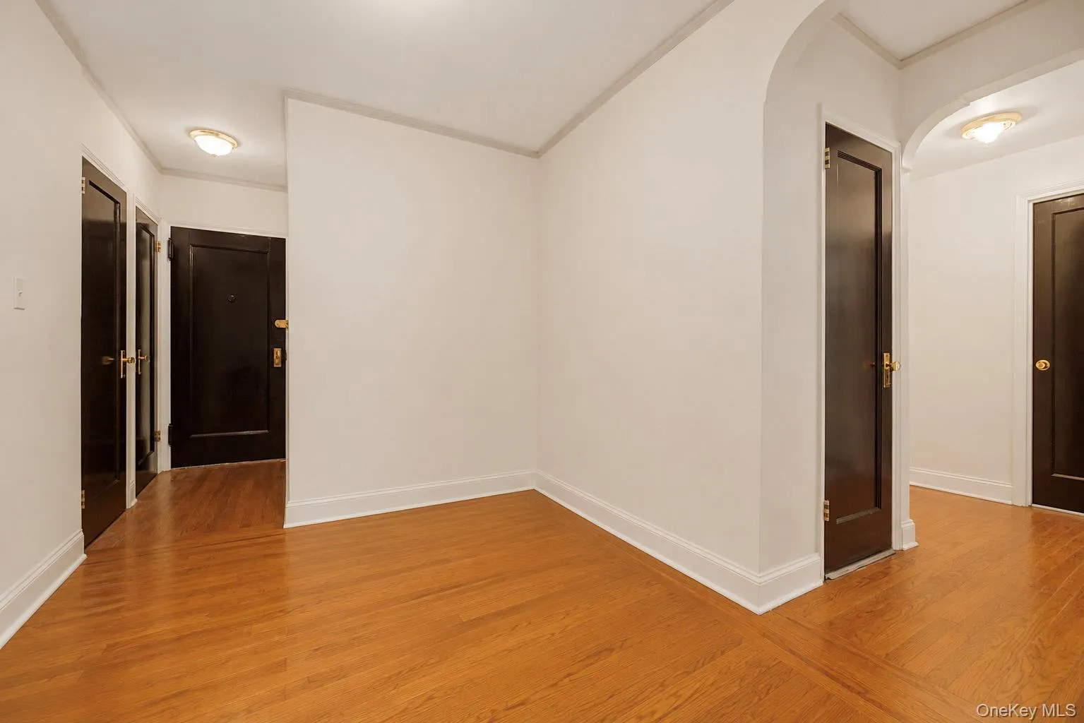 2160 Bronx Park, New York, NY, 4 Rooms Rooms,1 BathroomBathrooms,Residential,For Rent,Bronx,0,1035990 2160 Bronx Park, New York, NY, 4 Rooms Rooms,1 BathroomBathrooms,Residential,For Rent,Bronx,0,1035990