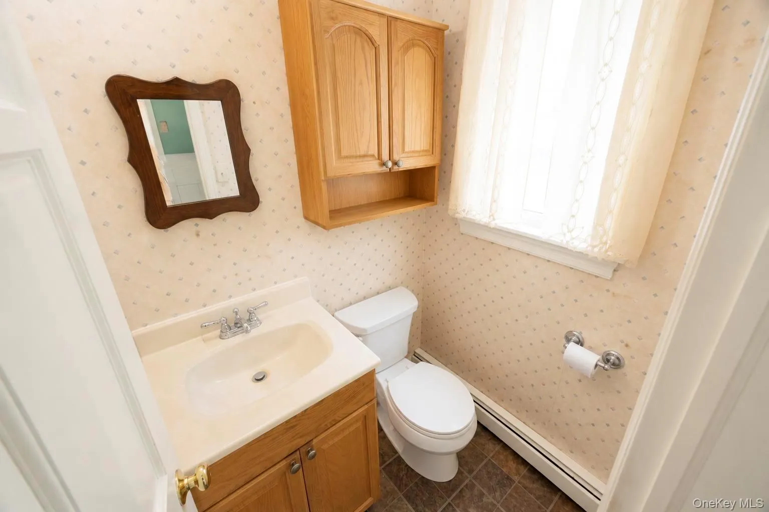 18 Elkin Drive, Brookhaven, NY, 3 Bedrooms Bedrooms, 8 Rooms Rooms,1 BathroomBathrooms,Residential,For Rent,Elkin,0,1035992 18 Elkin Drive, Brookhaven, NY, 3 Bedrooms Bedrooms, 8 Rooms Rooms,1 BathroomBathrooms,Residential,For Rent,Elkin,0,1035992