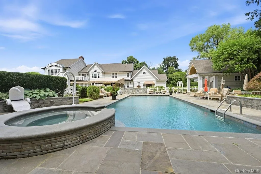 2 Kalb Court, Huntington, NY, 5 Bedrooms Bedrooms, 10 Rooms Rooms,6 BathroomsBathrooms,Residential,For Rent,Kalb,0,1035997 2 Kalb Court, Huntington, NY, 5 Bedrooms Bedrooms, 10 Rooms Rooms,6 BathroomsBathrooms,Residential,For Rent,Kalb,0,1035997