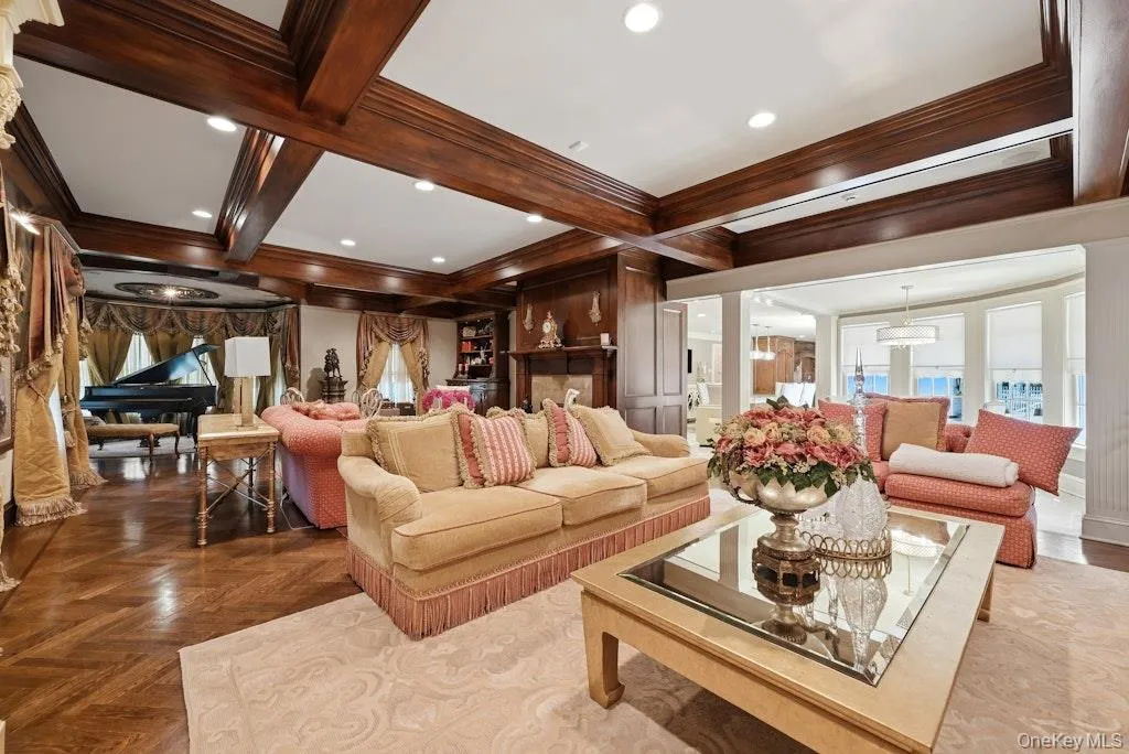 2 Kalb Court, Huntington, NY, 5 Bedrooms Bedrooms, 10 Rooms Rooms,6 BathroomsBathrooms,Residential,For Rent,Kalb,0,1035997 2 Kalb Court, Huntington, NY, 5 Bedrooms Bedrooms, 10 Rooms Rooms,6 BathroomsBathrooms,Residential,For Rent,Kalb,0,1035997