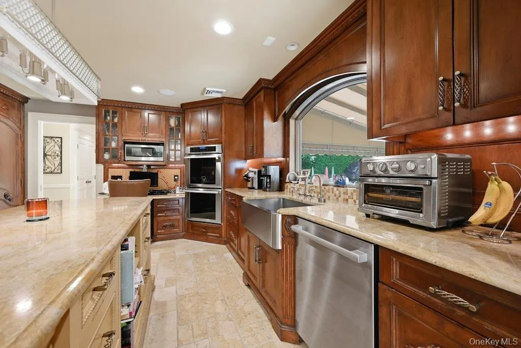 2 Kalb Court, Huntington, NY, 5 Bedrooms Bedrooms, 10 Rooms Rooms,6 BathroomsBathrooms,Residential,For Rent,Kalb,0,1035997 2 Kalb Court, Huntington, NY, 5 Bedrooms Bedrooms, 10 Rooms Rooms,6 BathroomsBathrooms,Residential,For Rent,Kalb,0,1035997