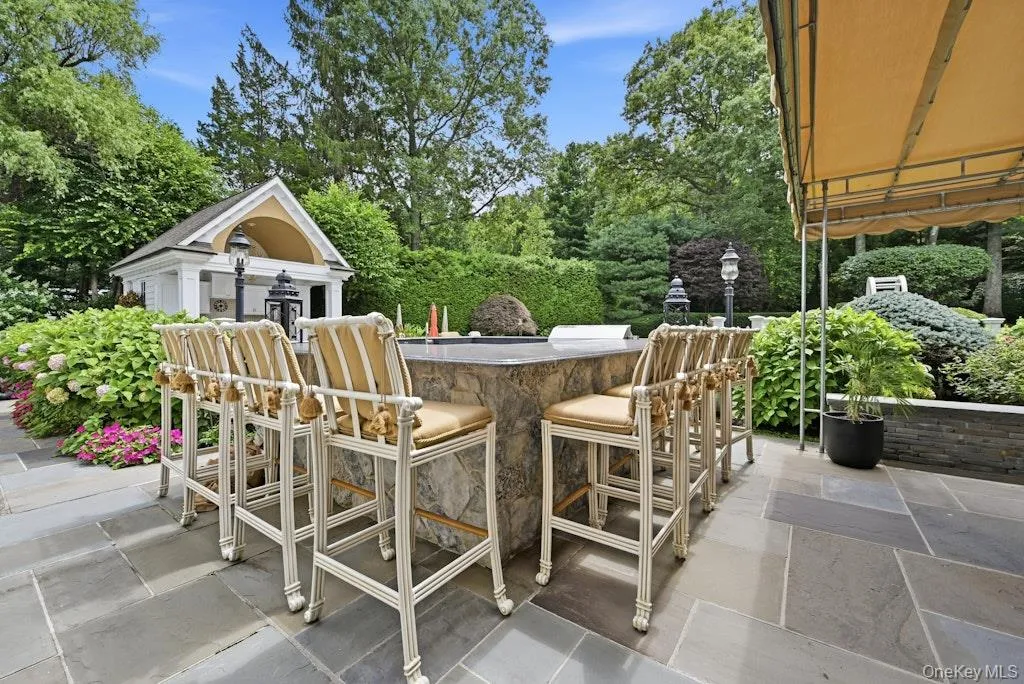 2 Kalb Court, Huntington, NY, 5 Bedrooms Bedrooms, 10 Rooms Rooms,6 BathroomsBathrooms,Residential,For Rent,Kalb,0,1035997 2 Kalb Court, Huntington, NY, 5 Bedrooms Bedrooms, 10 Rooms Rooms,6 BathroomsBathrooms,Residential,For Rent,Kalb,0,1035997