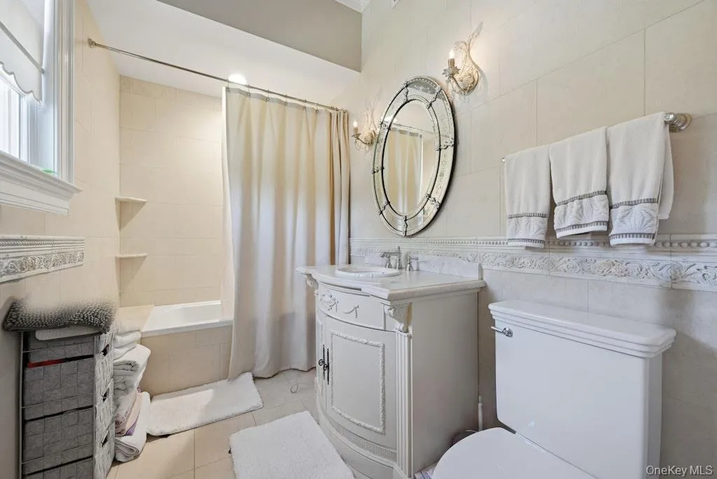 2 Kalb Court, Huntington, NY, 5 Bedrooms Bedrooms, 10 Rooms Rooms,6 BathroomsBathrooms,Residential,For Rent,Kalb,0,1035997 2 Kalb Court, Huntington, NY, 5 Bedrooms Bedrooms, 10 Rooms Rooms,6 BathroomsBathrooms,Residential,For Rent,Kalb,0,1035997