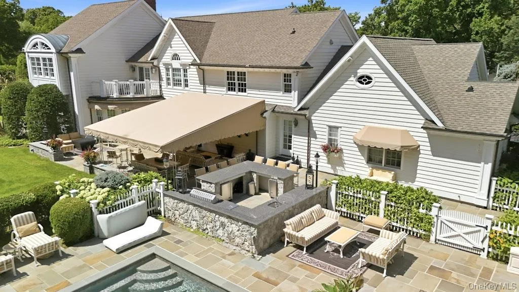 2 Kalb Court, Huntington, NY, 5 Bedrooms Bedrooms, 10 Rooms Rooms,6 BathroomsBathrooms,Residential,For Rent,Kalb,0,1035997 2 Kalb Court, Huntington, NY, 5 Bedrooms Bedrooms, 10 Rooms Rooms,6 BathroomsBathrooms,Residential,For Rent,Kalb,0,1035997