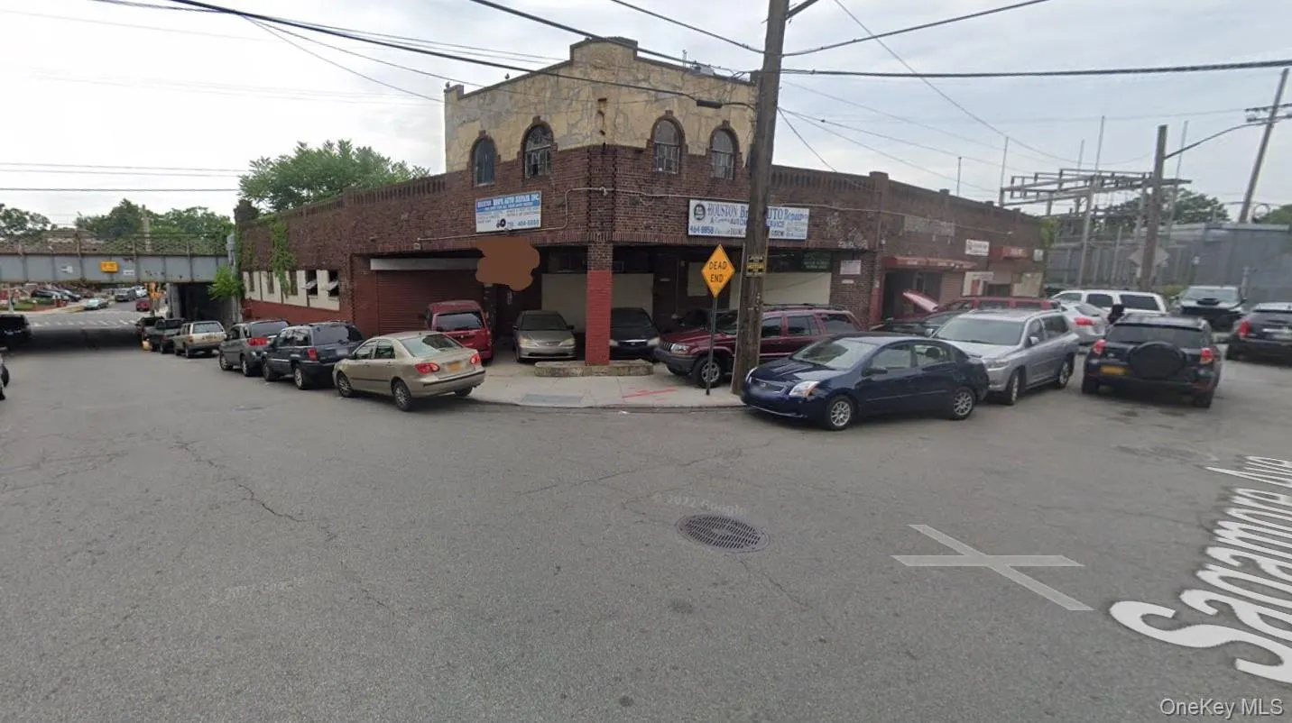 19502 Sagamore Avenue, New York, NY, ,Commercial Lease,For Rent,Sagamore,0,1035999 19502 Sagamore Avenue, New York, NY, ,Commercial Lease,For Rent,Sagamore,0,1035999