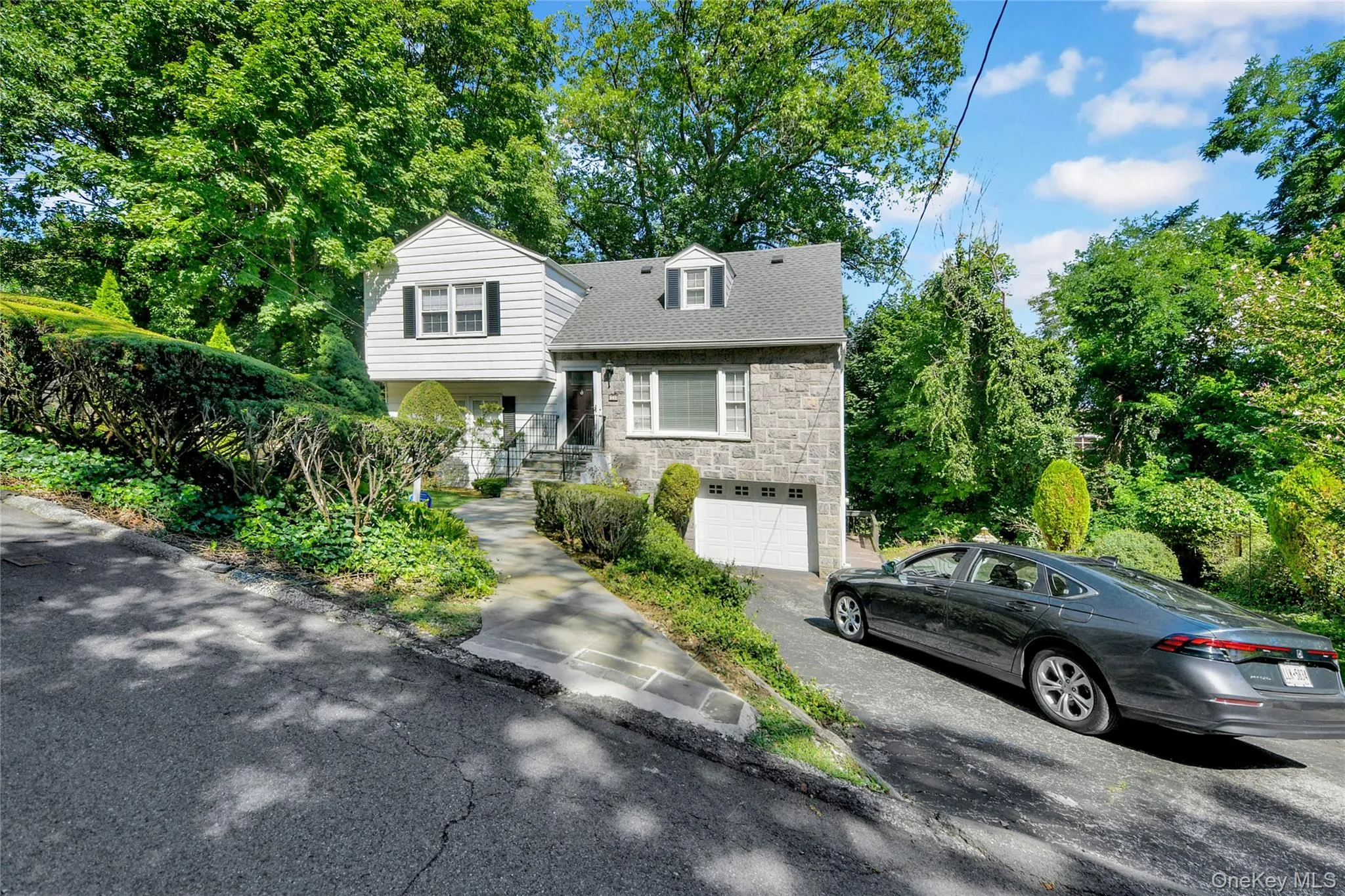 38 Stockbridge Road, Yonkers, NY, 3 Bedrooms Bedrooms, 7 Rooms Rooms,1 BathroomBathrooms,Residential,For Rent,Stockbridge,0,1036000 38 Stockbridge Road, Yonkers, NY, 3 Bedrooms Bedrooms, 7 Rooms Rooms,1 BathroomBathrooms,Residential,For Rent,Stockbridge,0,1036000