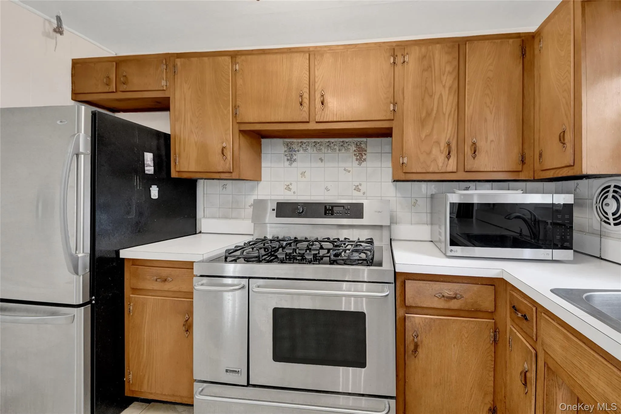 38 Stockbridge Road, Yonkers, NY, 3 Bedrooms Bedrooms, 7 Rooms Rooms,1 BathroomBathrooms,Residential,For Rent,Stockbridge,0,1036000 38 Stockbridge Road, Yonkers, NY, 3 Bedrooms Bedrooms, 7 Rooms Rooms,1 BathroomBathrooms,Residential,For Rent,Stockbridge,0,1036000
