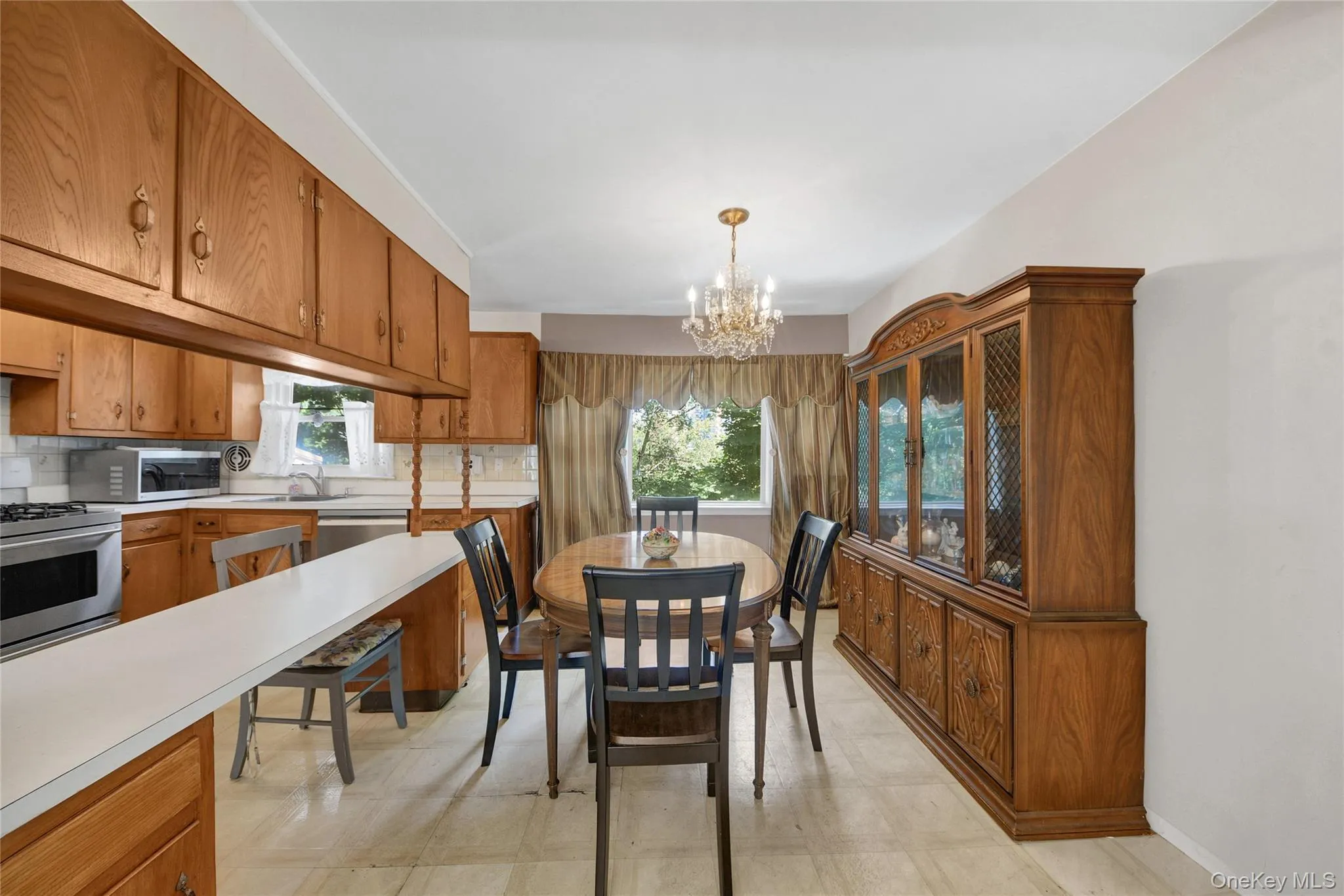 38 Stockbridge Road, Yonkers, NY, 3 Bedrooms Bedrooms, 7 Rooms Rooms,1 BathroomBathrooms,Residential,For Rent,Stockbridge,0,1036000 38 Stockbridge Road, Yonkers, NY, 3 Bedrooms Bedrooms, 7 Rooms Rooms,1 BathroomBathrooms,Residential,For Rent,Stockbridge,0,1036000