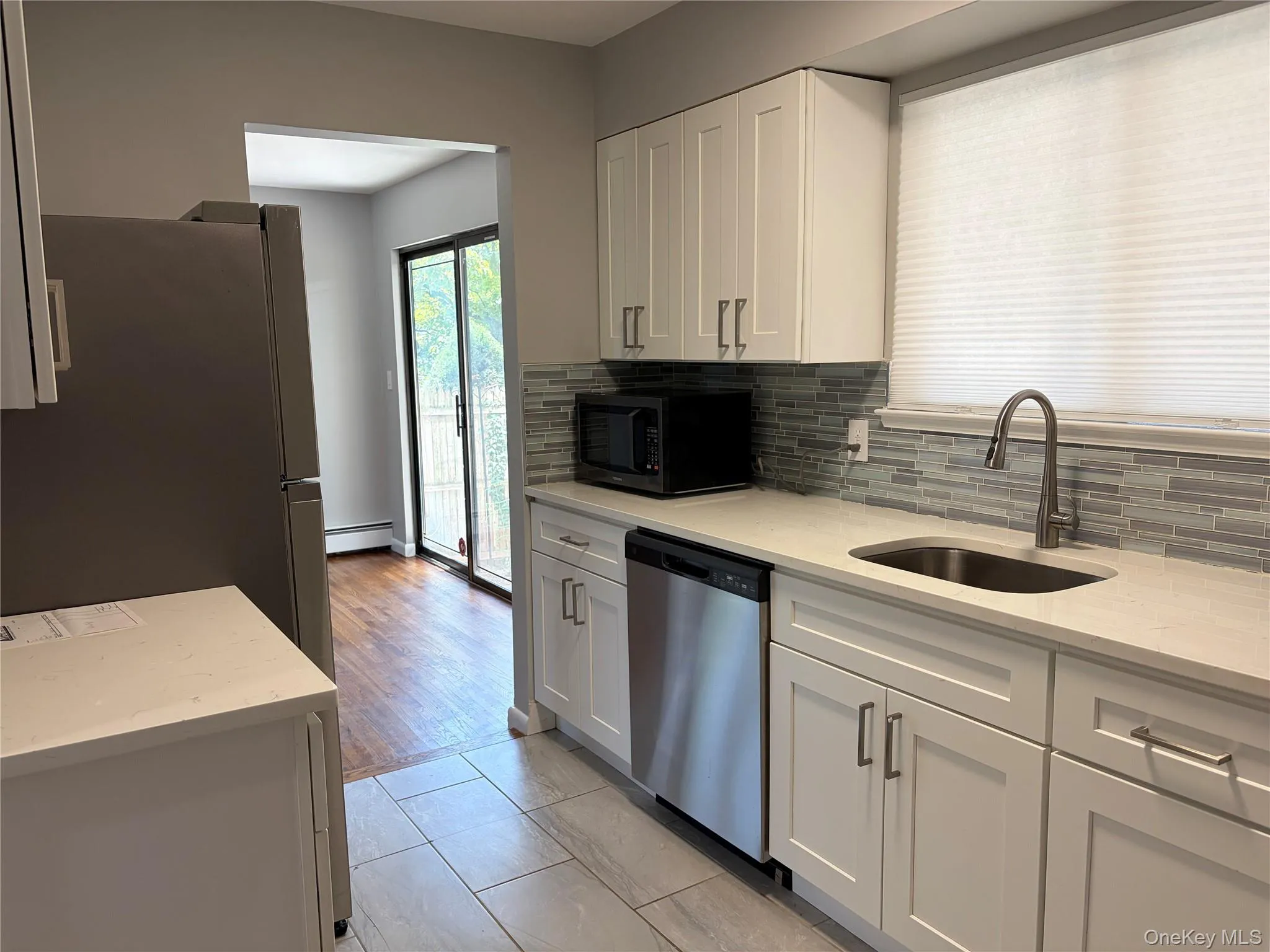 39A Norwood Road, North Hempstead, NY, 2 Bedrooms Bedrooms, 5 Rooms Rooms,2 BathroomsBathrooms,Residential Lease,For Rent,Norwood,0,1036017 39A Norwood Road, North Hempstead, NY, 2 Bedrooms Bedrooms, 5 Rooms Rooms,2 BathroomsBathrooms,Residential Lease,For Rent,Norwood,0,1036017