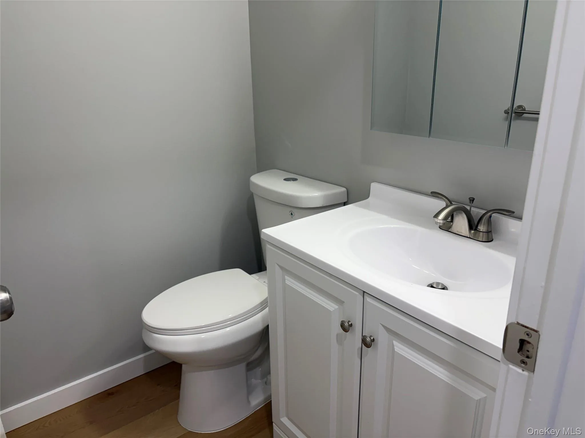 39A Norwood Road, North Hempstead, NY, 2 Bedrooms Bedrooms, 5 Rooms Rooms,2 BathroomsBathrooms,Residential Lease,For Rent,Norwood,0,1036017 39A Norwood Road, North Hempstead, NY, 2 Bedrooms Bedrooms, 5 Rooms Rooms,2 BathroomsBathrooms,Residential Lease,For Rent,Norwood,0,1036017