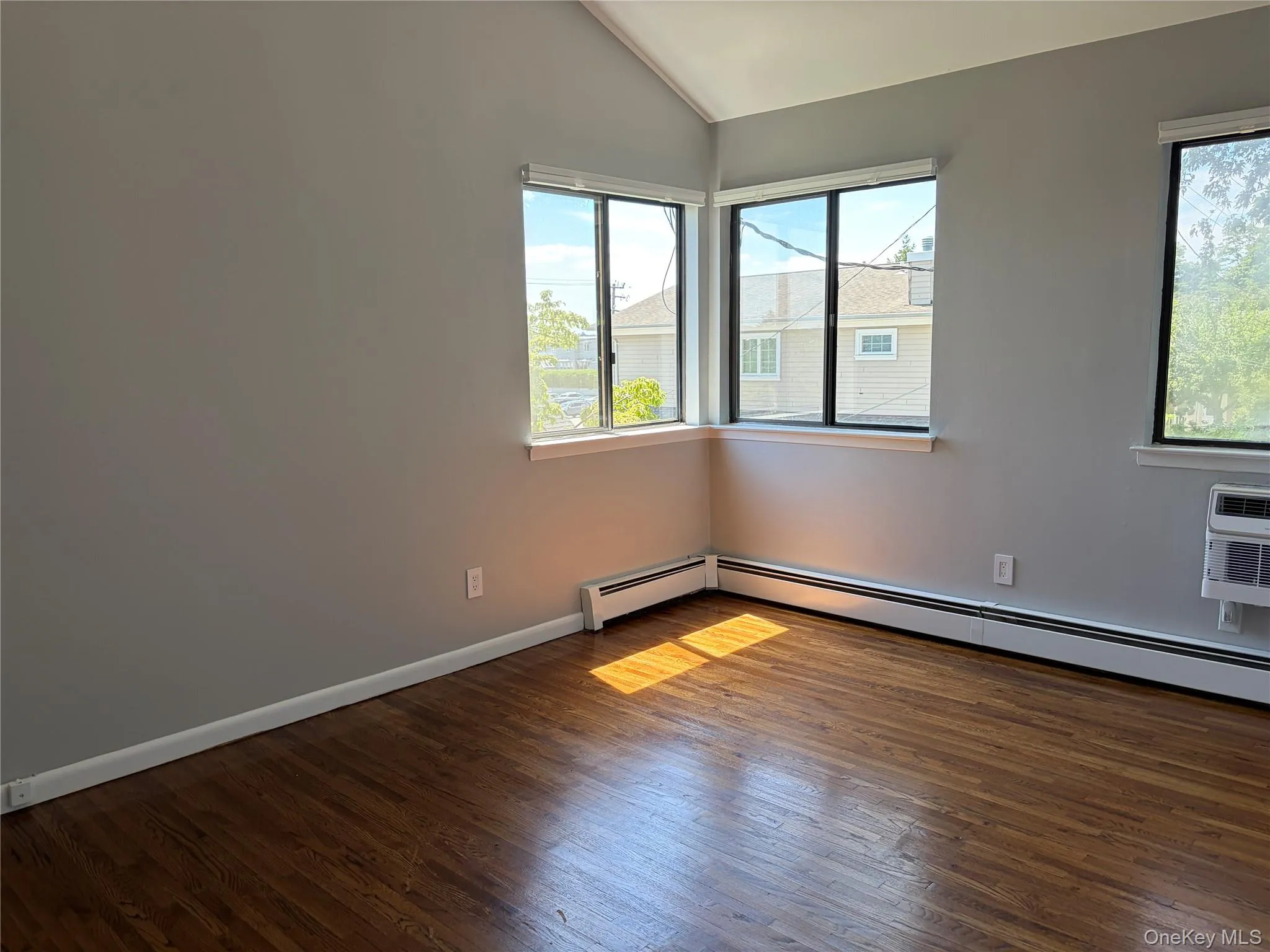 39A Norwood Road, North Hempstead, NY, 2 Bedrooms Bedrooms, 5 Rooms Rooms,2 BathroomsBathrooms,Residential Lease,For Rent,Norwood,0,1036017 39A Norwood Road, North Hempstead, NY, 2 Bedrooms Bedrooms, 5 Rooms Rooms,2 BathroomsBathrooms,Residential Lease,For Rent,Norwood,0,1036017