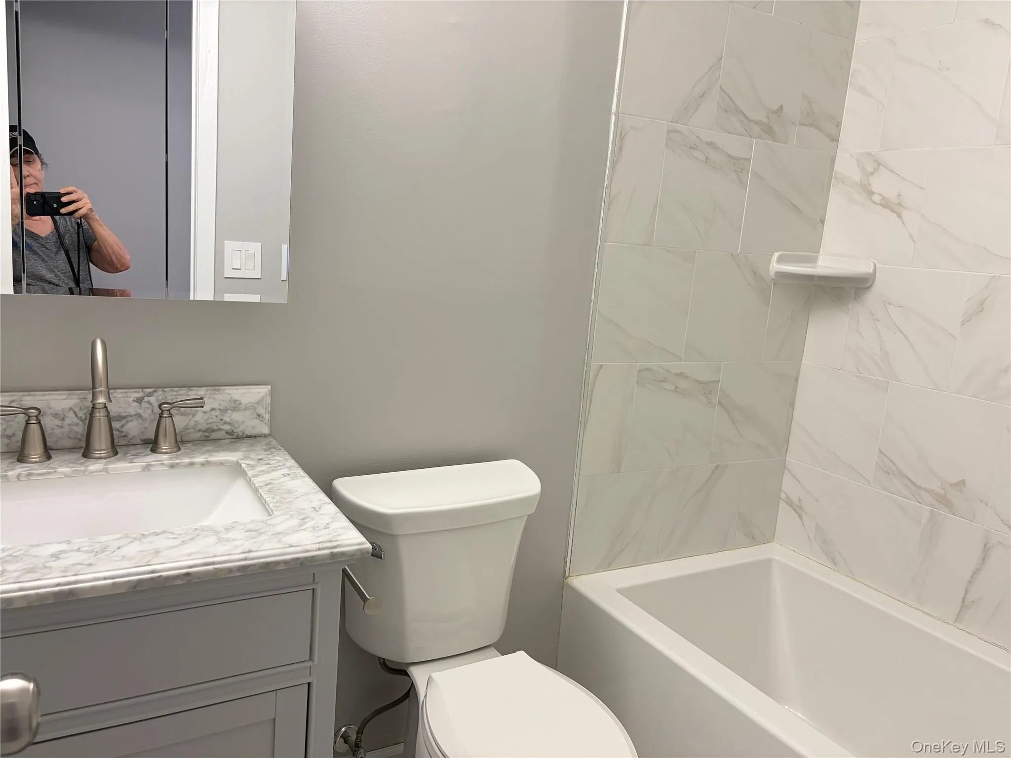 39A Norwood Road, North Hempstead, NY, 2 Bedrooms Bedrooms, 5 Rooms Rooms,2 BathroomsBathrooms,Residential Lease,For Rent,Norwood,0,1036017 39A Norwood Road, North Hempstead, NY, 2 Bedrooms Bedrooms, 5 Rooms Rooms,2 BathroomsBathrooms,Residential Lease,For Rent,Norwood,0,1036017