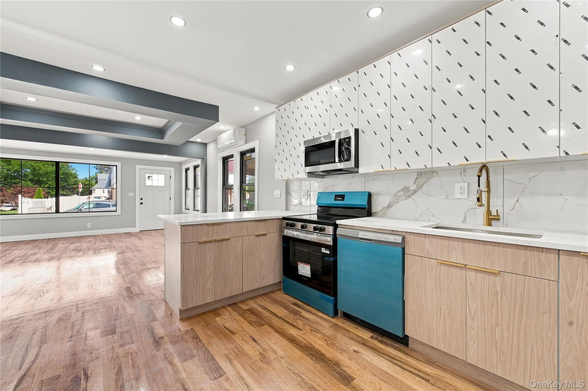 9902 200th Street, New York, NY, 5 Bedrooms Bedrooms, 10 Rooms Rooms,4 BathroomsBathrooms,Residential,For Rent,200th,0,1036023 9902 200th Street, New York, NY, 5 Bedrooms Bedrooms, 10 Rooms Rooms,4 BathroomsBathrooms,Residential,For Rent,200th,0,1036023