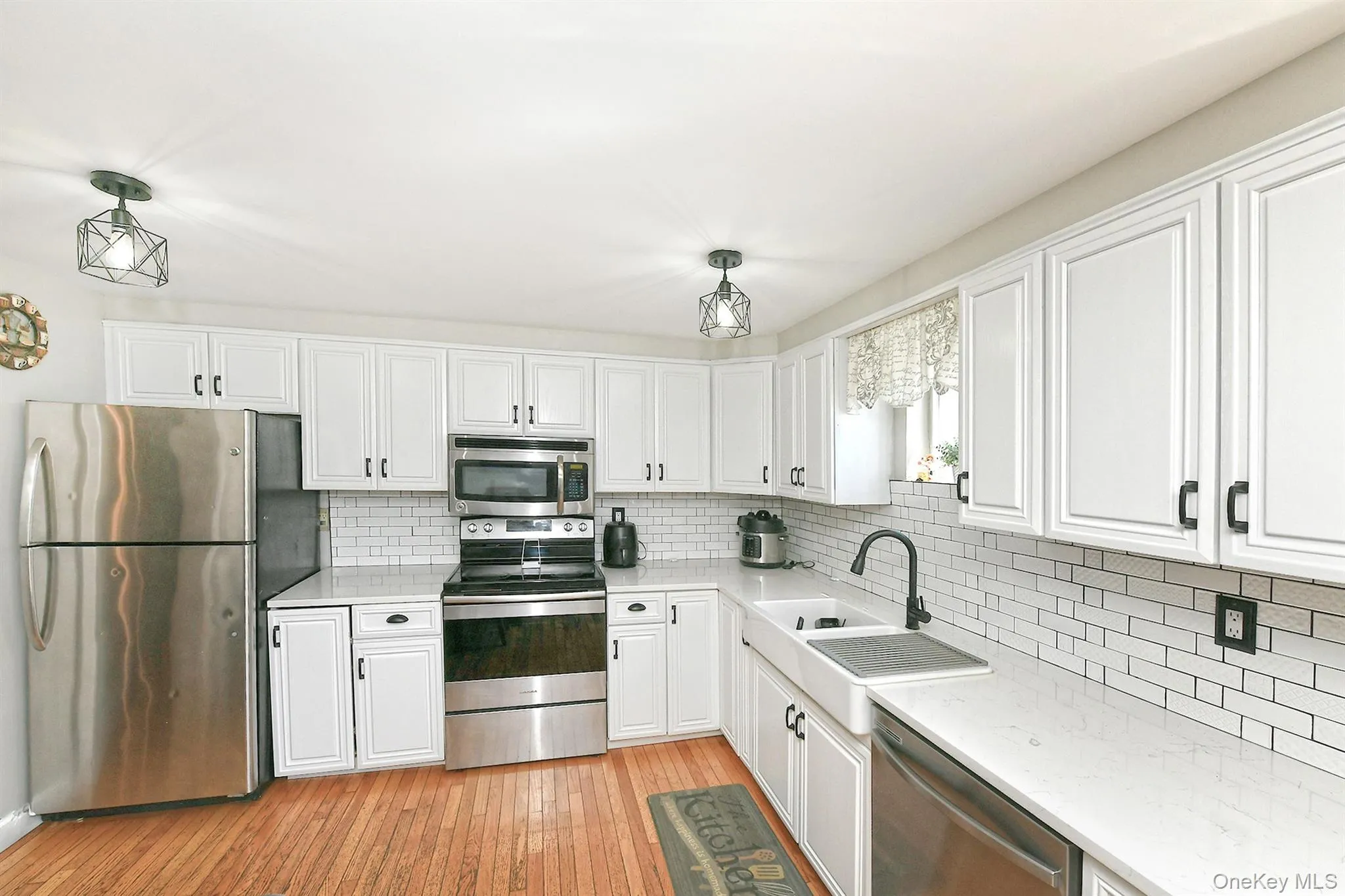 29 Torrey Pine Lane, Brookhaven, NY, 3 Bedrooms Bedrooms, 7 Rooms Rooms,2 BathroomsBathrooms,Residential,For Rent,Torrey Pine,0,1036026 29 Torrey Pine Lane, Brookhaven, NY, 3 Bedrooms Bedrooms, 7 Rooms Rooms,2 BathroomsBathrooms,Residential,For Rent,Torrey Pine,0,1036026
