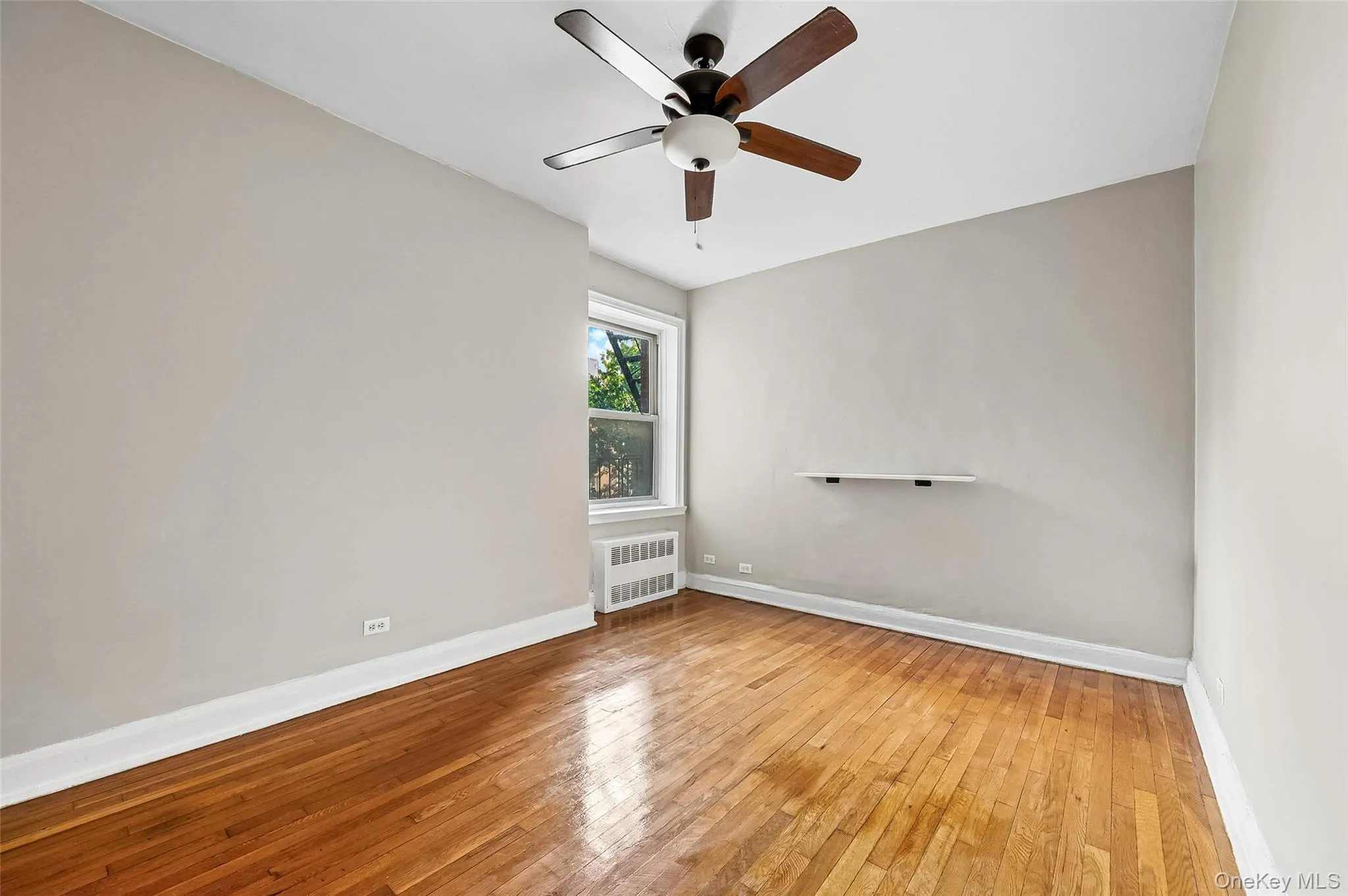 48-42 44th Street, New York, NY, 1 Bedroom Bedrooms, 3 Rooms Rooms,1 BathroomBathrooms,Residential,For Rent,44th,0,1036027 48-42 44th Street, New York, NY, 1 Bedroom Bedrooms, 3 Rooms Rooms,1 BathroomBathrooms,Residential,For Rent,44th,0,1036027