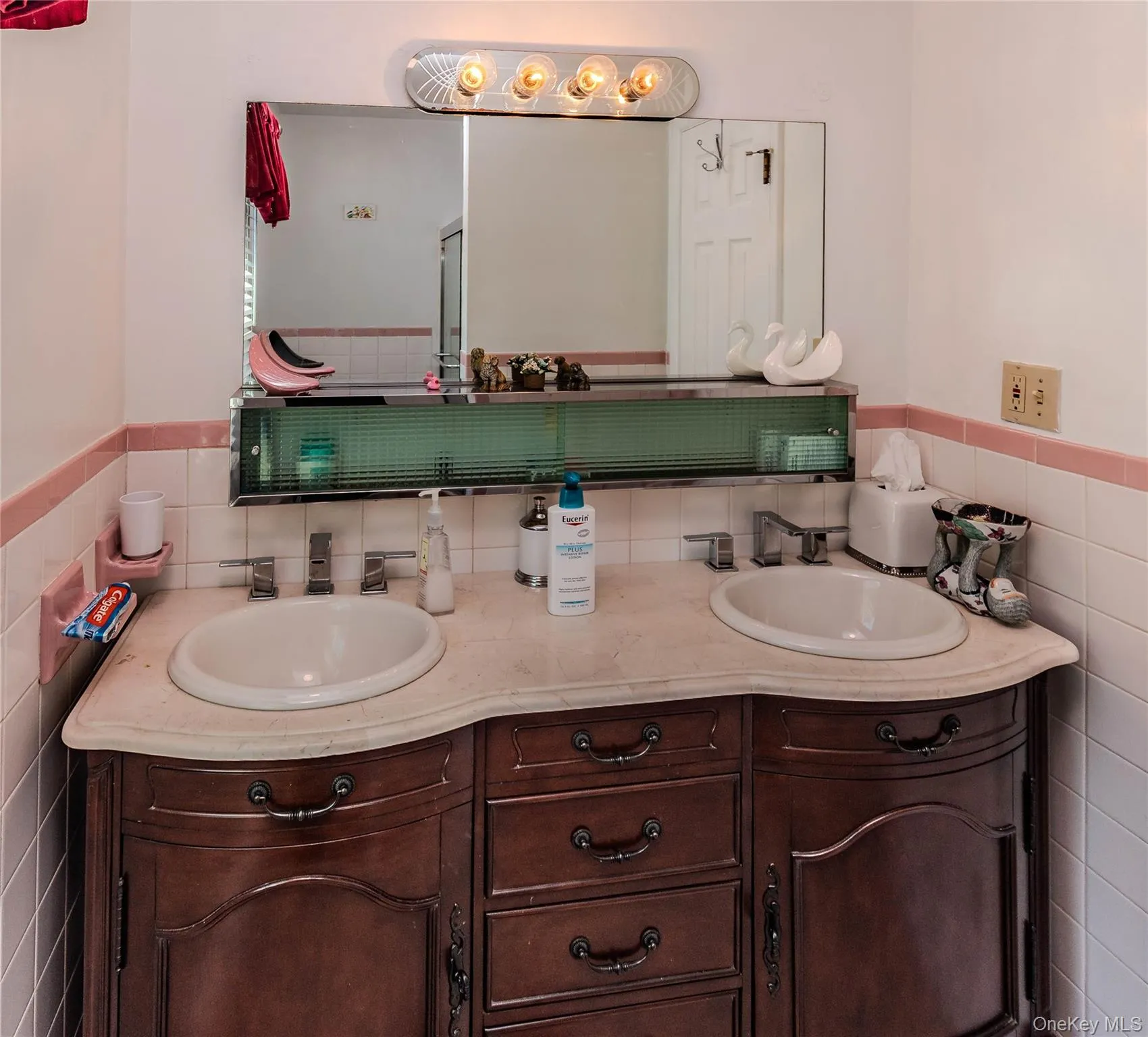 10 Old Mill Drive, Poughkeepsie (town), NY, 5 Bedrooms Bedrooms, 9 Rooms Rooms,3 BathroomsBathrooms,Residential,For Rent,Old Mill,0,1036031 10 Old Mill Drive, Poughkeepsie (town), NY, 5 Bedrooms Bedrooms, 9 Rooms Rooms,3 BathroomsBathrooms,Residential,For Rent,Old Mill,0,1036031