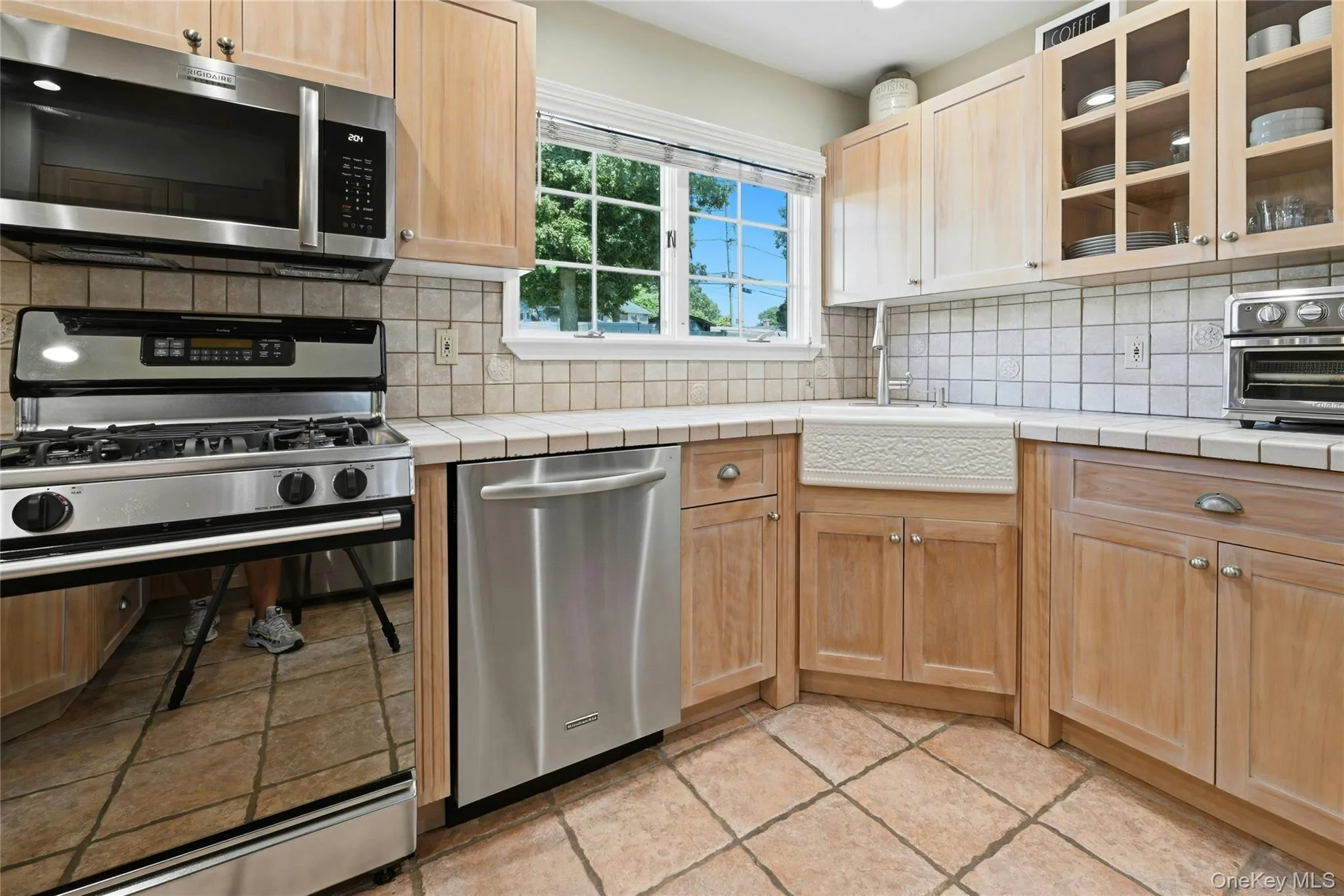 53 Rensselaer Drive, Smithtown, NY, 4 Bedrooms Bedrooms, 9 Rooms Rooms,2 BathroomsBathrooms,Residential,For Rent,Rensselaer,0,1036032 53 Rensselaer Drive, Smithtown, NY, 4 Bedrooms Bedrooms, 9 Rooms Rooms,2 BathroomsBathrooms,Residential,For Rent,Rensselaer,0,1036032