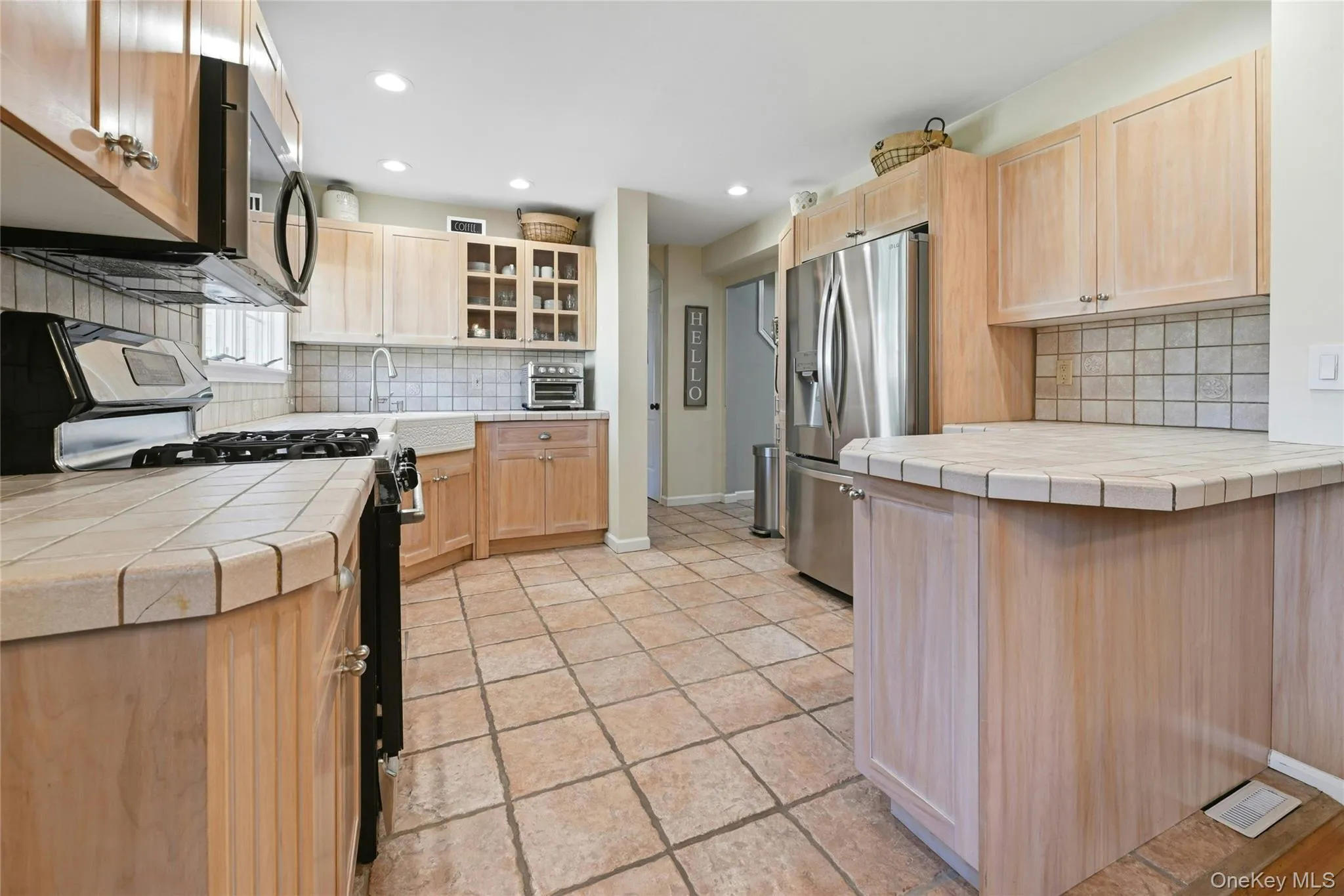 53 Rensselaer Drive, Smithtown, NY, 4 Bedrooms Bedrooms, 9 Rooms Rooms,2 BathroomsBathrooms,Residential,For Rent,Rensselaer,0,1036032 53 Rensselaer Drive, Smithtown, NY, 4 Bedrooms Bedrooms, 9 Rooms Rooms,2 BathroomsBathrooms,Residential,For Rent,Rensselaer,0,1036032