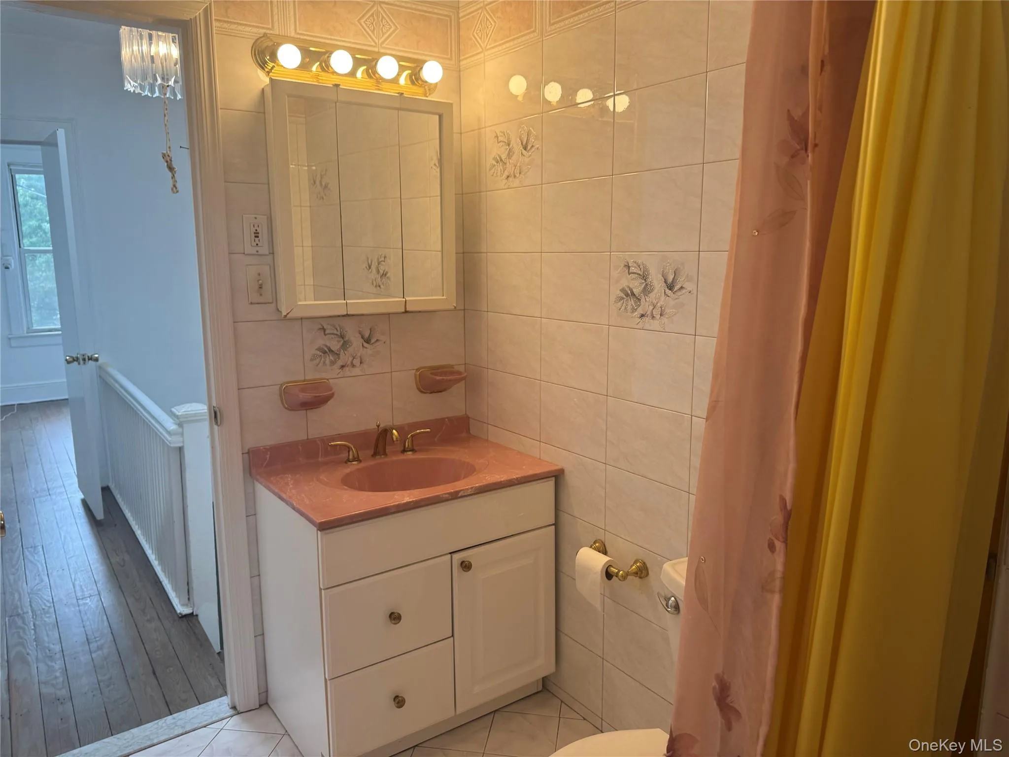 8481 127th Street, New York, NY, 3 Bedrooms Bedrooms, 6 Rooms Rooms,3 BathroomsBathrooms,Residential,For Rent,127th,0,1036040 8481 127th Street, New York, NY, 3 Bedrooms Bedrooms, 6 Rooms Rooms,3 BathroomsBathrooms,Residential,For Rent,127th,0,1036040