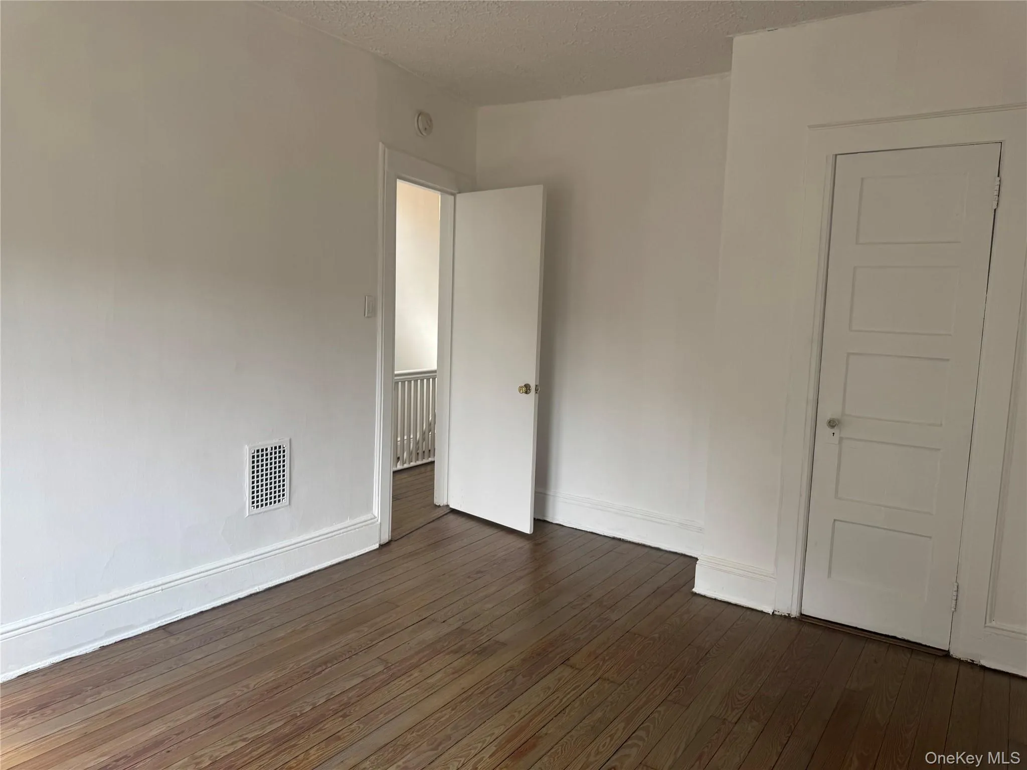 8481 127th Street, New York, NY, 3 Bedrooms Bedrooms, 6 Rooms Rooms,3 BathroomsBathrooms,Residential,For Rent,127th,0,1036040 8481 127th Street, New York, NY, 3 Bedrooms Bedrooms, 6 Rooms Rooms,3 BathroomsBathrooms,Residential,For Rent,127th,0,1036040